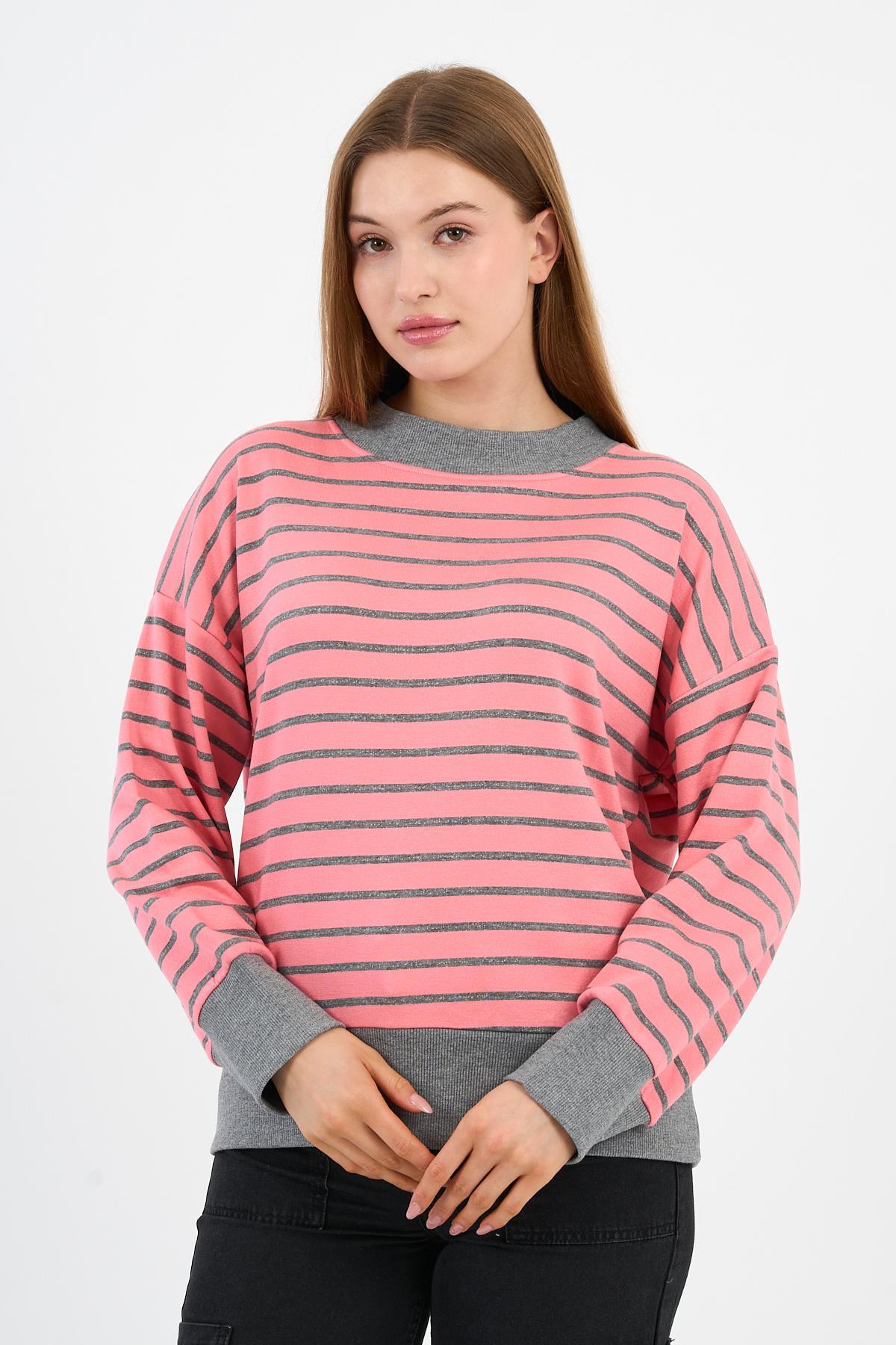 Kadın Bisiklet Yaka Çizgili Sweatshirt (B24-00248)