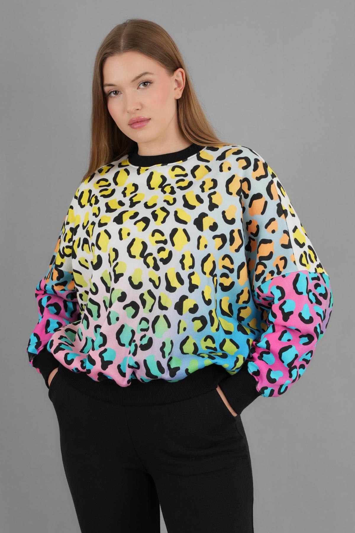 Kadın Leopar Desenli Sweatshirt