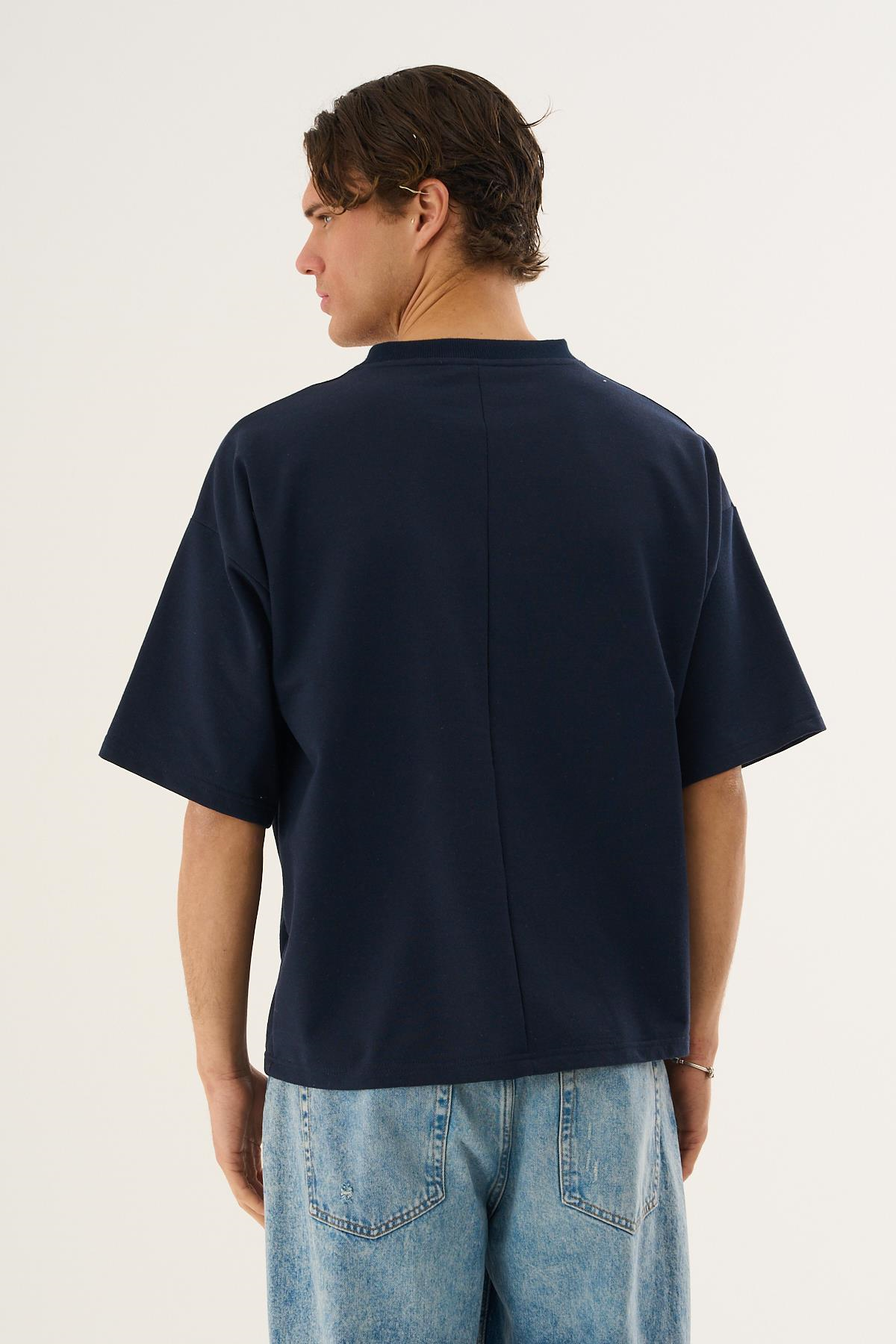 Relaxed Fit Yaka T-Shirt