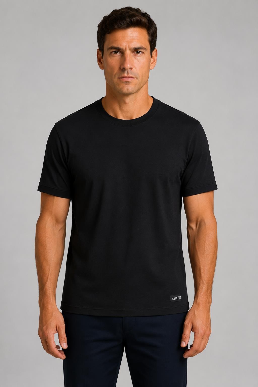 Yaka Detaylı T-shirt