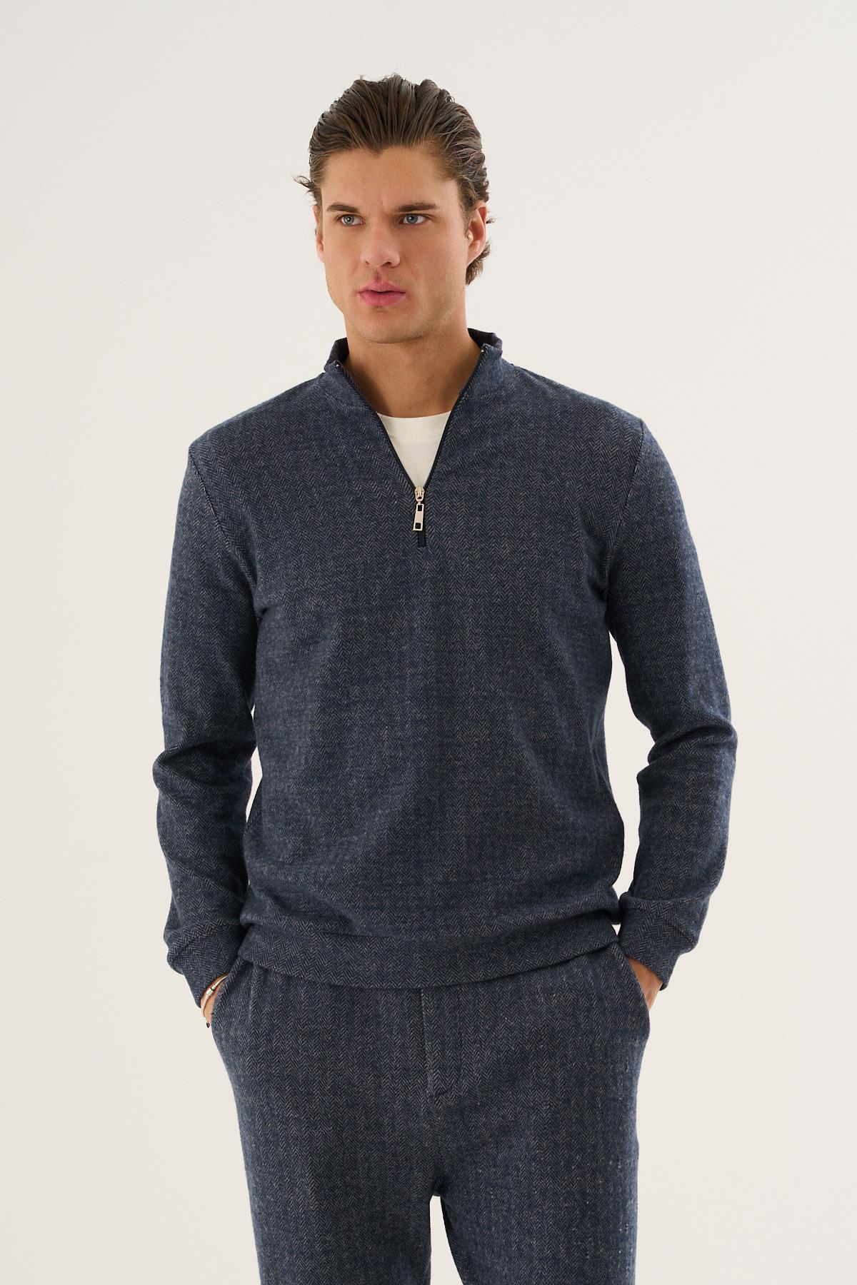 Yarım Fermuarlı Dokulu Sweatshirt