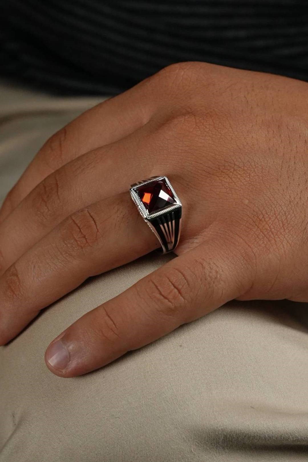 İkon Serisi Red Stone-set 925 K Silver Ring