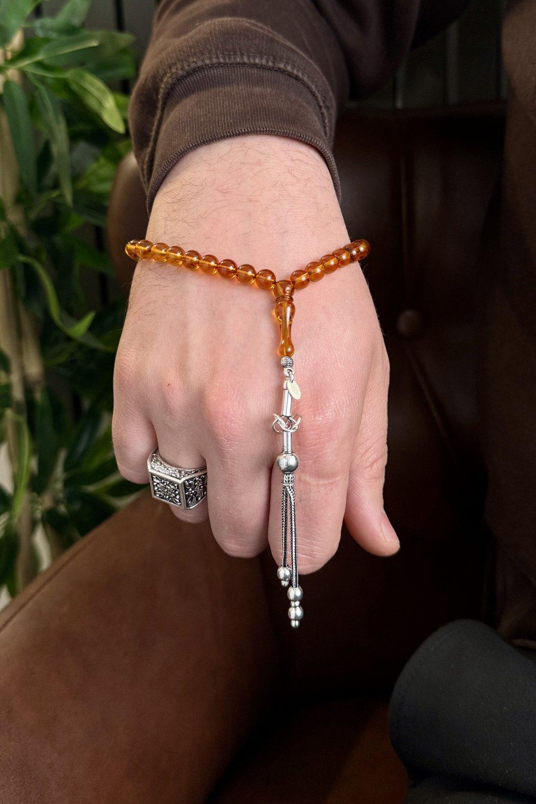 Katta xorozlar bilan qiziqarli porno Kostyumdagi qizlarning erotik fotosuratlari