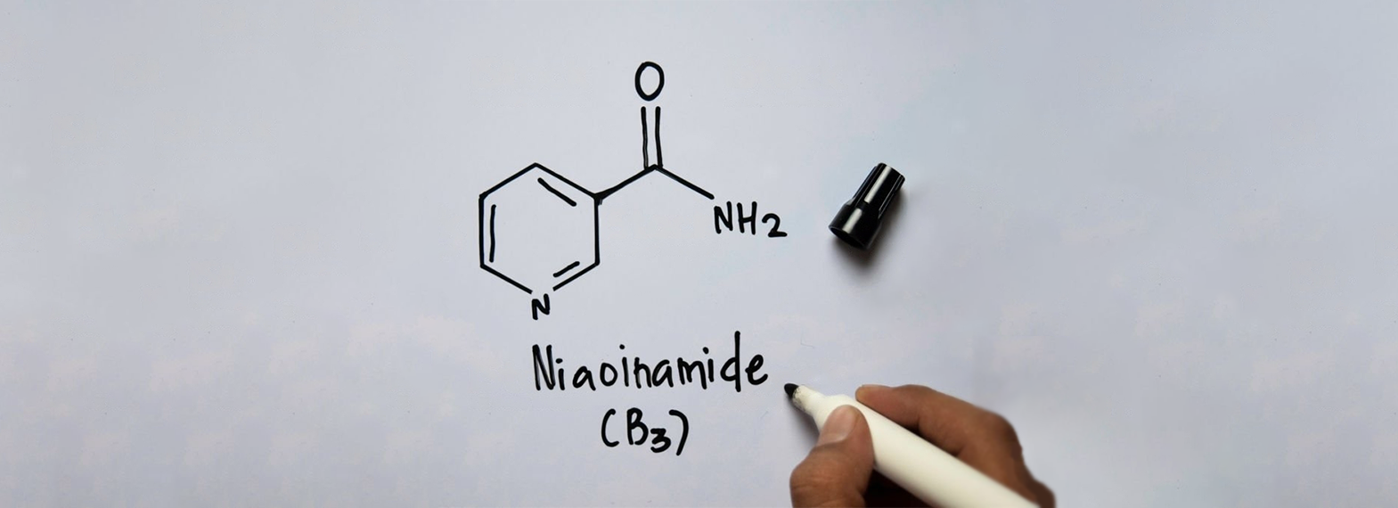 Niasinamid (Nikotinamid)