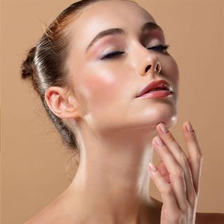 BioNike Defence B Lucent Anti Dark Spots Protective Cream SPF 50 40 ml