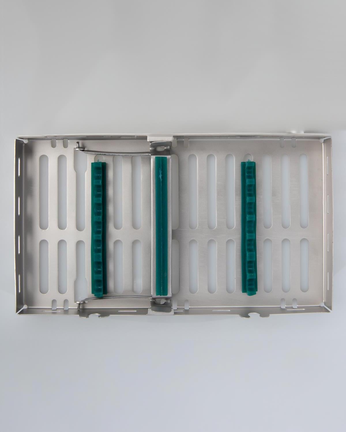 Silikon Tutamaçlı Sterilizasyon Kaseti 12cm/20cm/2.5cm 7 Aletlik
