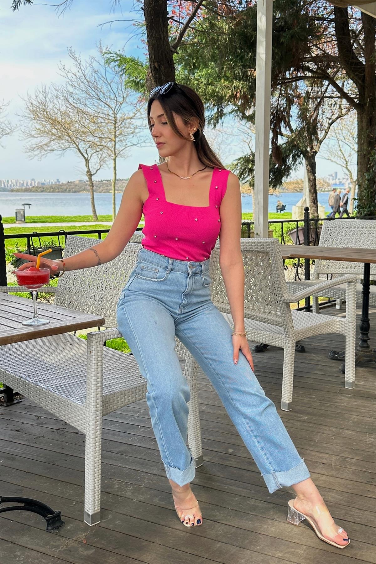 TAŞ DETAYLI KARE ATLET FUŞYA