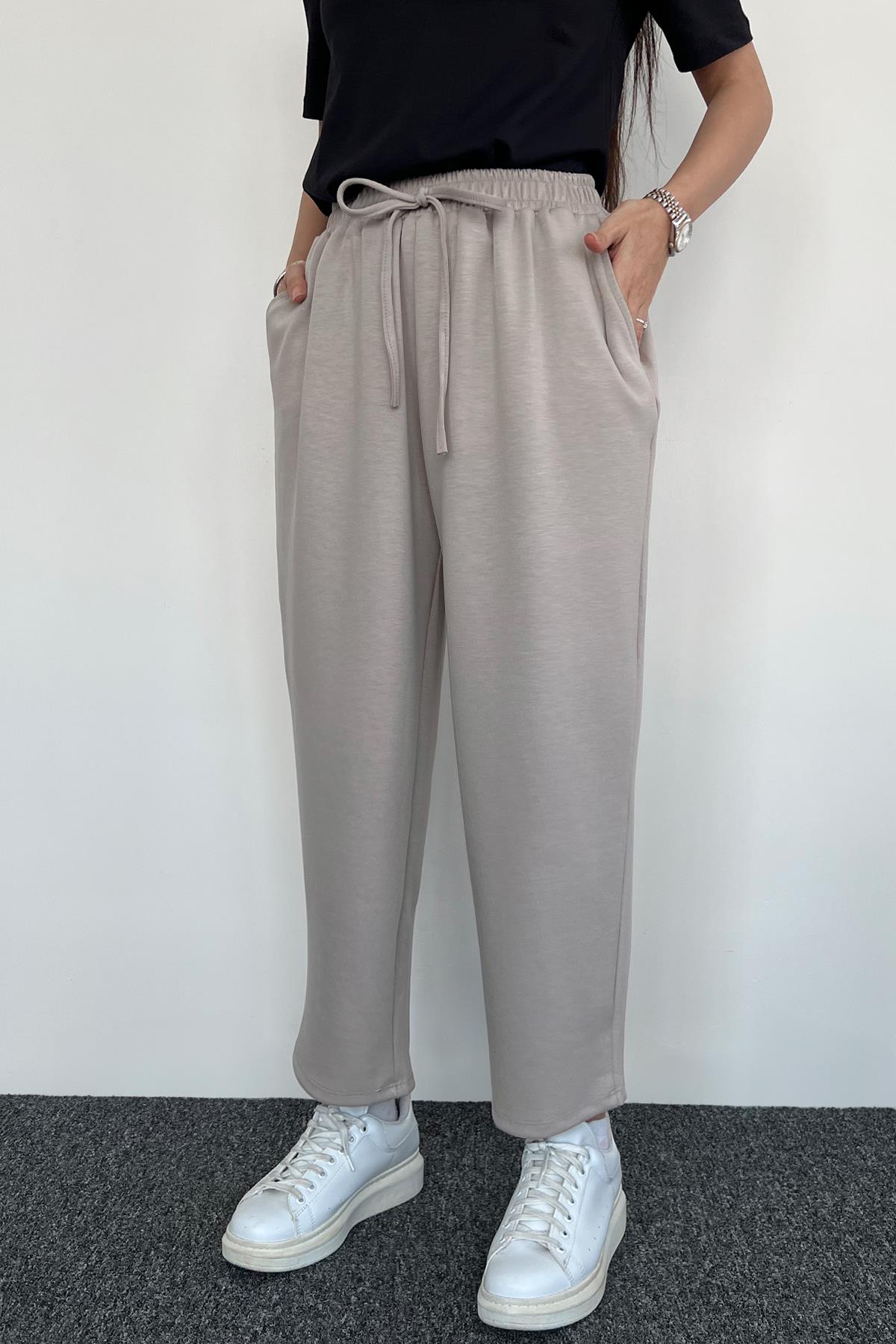 COMFY HAVUÇ KESİM BELİ LASTİKLİ EŞOFMAN ALTI BEJ