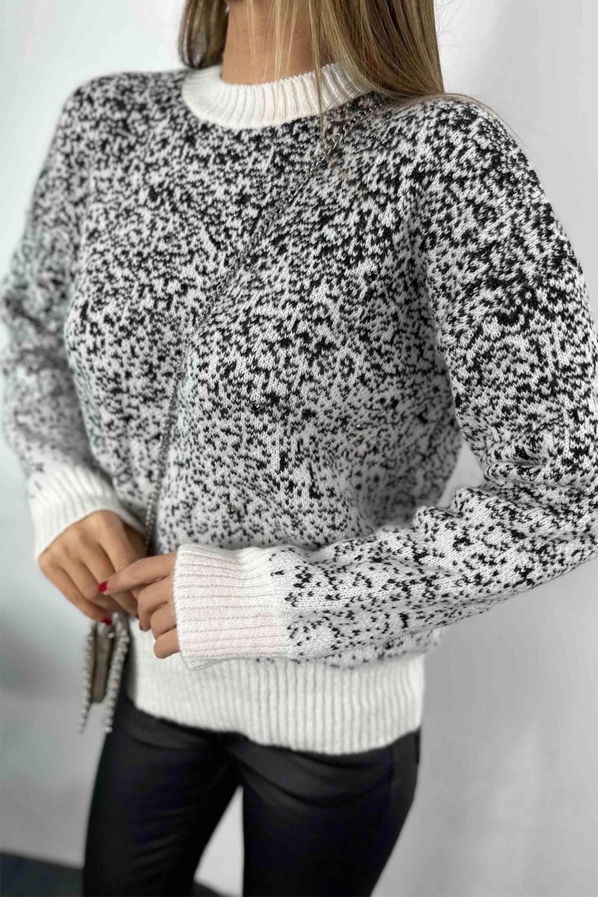 BİSİKLET YAKA TAŞLI TÜYLÜ KAZAK GRİ