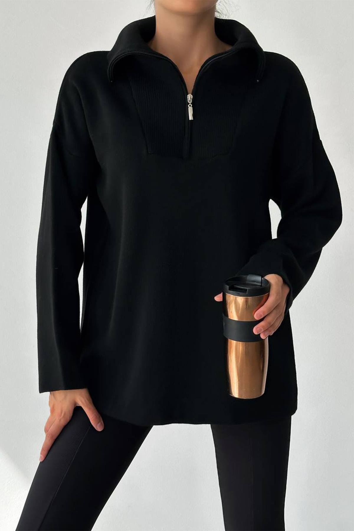 GENİŞ YAKA FERMUARLI TRİKO KAZAK SİYAH