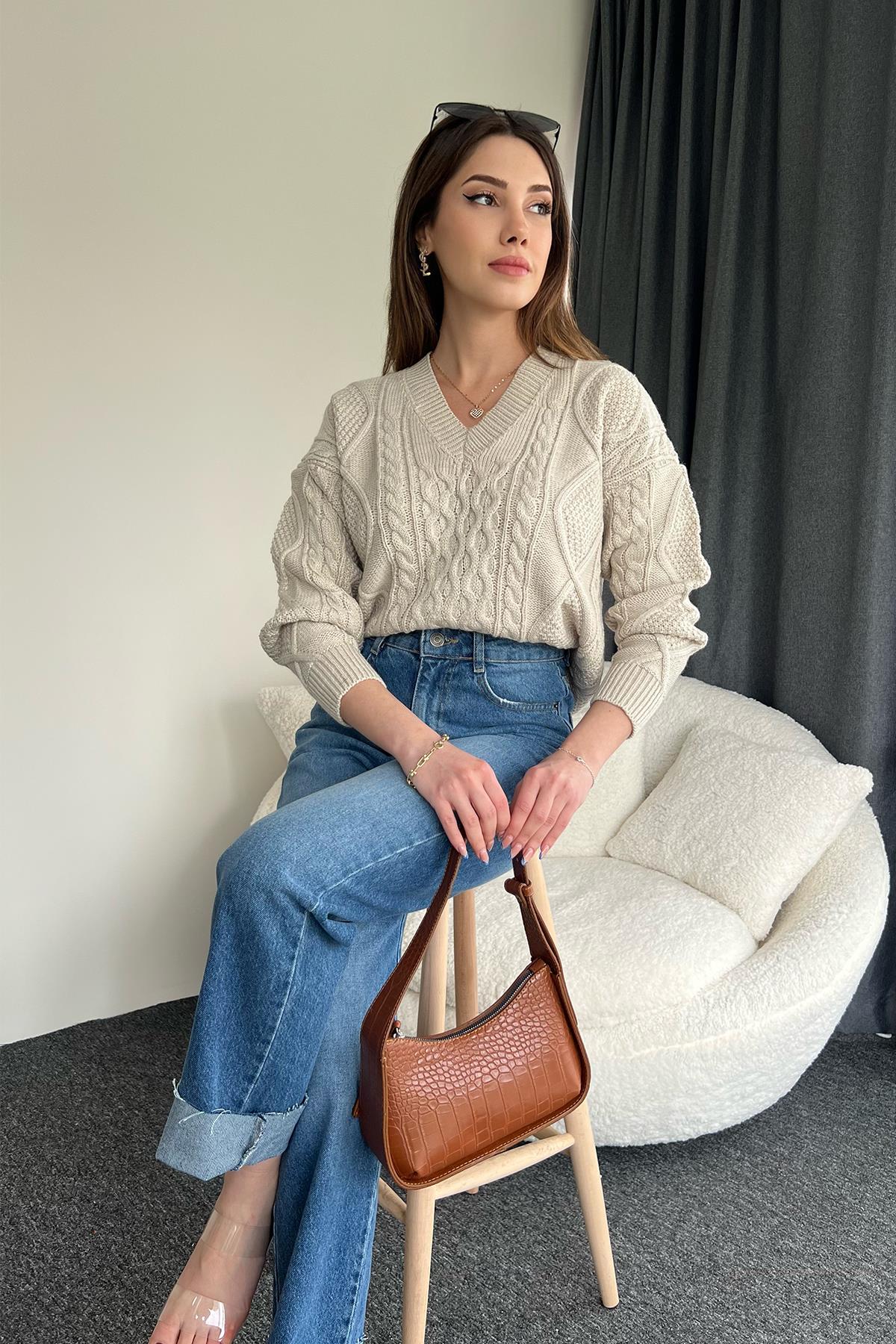 سترة بنمط محبوك