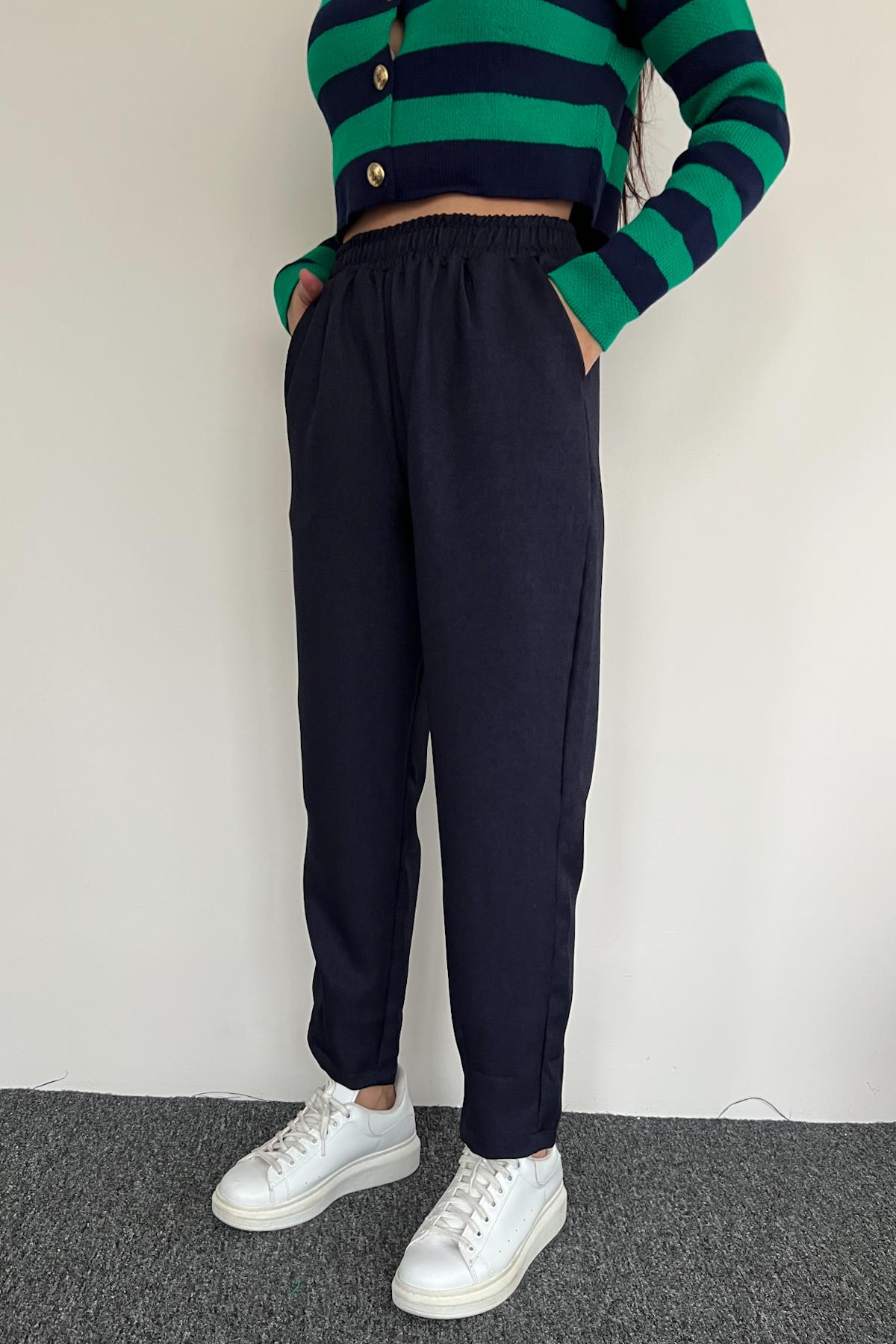 HAVUÇ KESİM BELİ LASTİKLİ KUMAŞ PANTOLON LACİVERT
