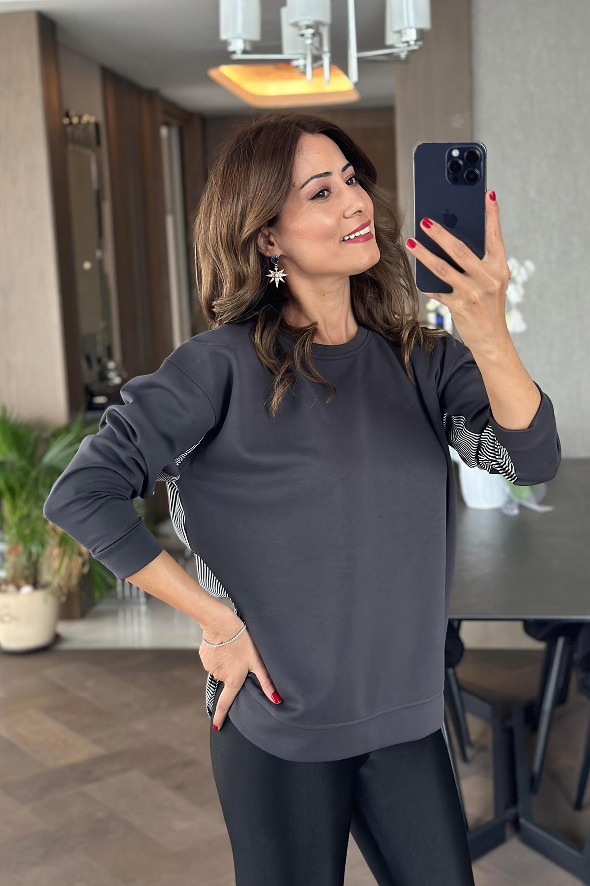 ARKASI GÖMLEK DETAYLI UZUN KOLLU İNCE SWEAT FÜME