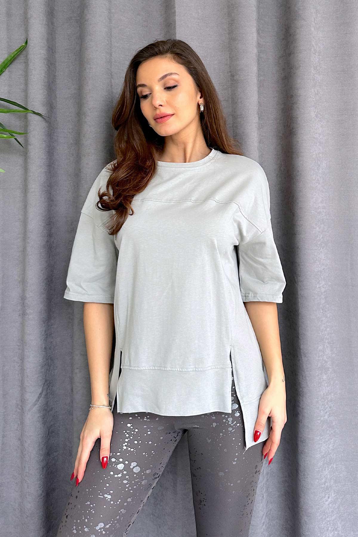 ETEĞİ YIRTMAÇ DETAYLI OVERSİZE PARÇALI TİŞÖRT GRİ