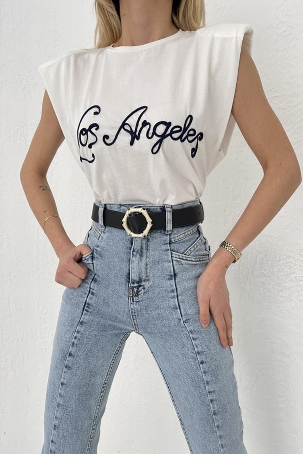 تي شيرت لوس أنجلوس مطرز