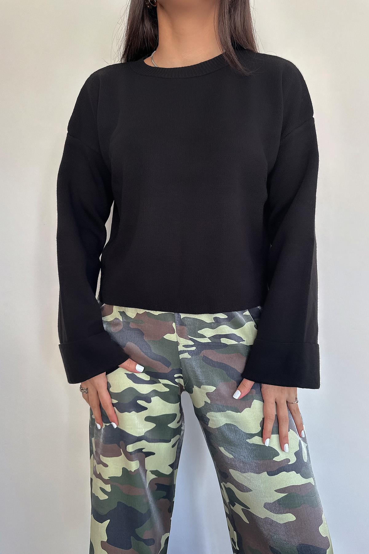 BİSİKLET YAKA UZUN KOLLU CROP TRİKO SİYAH