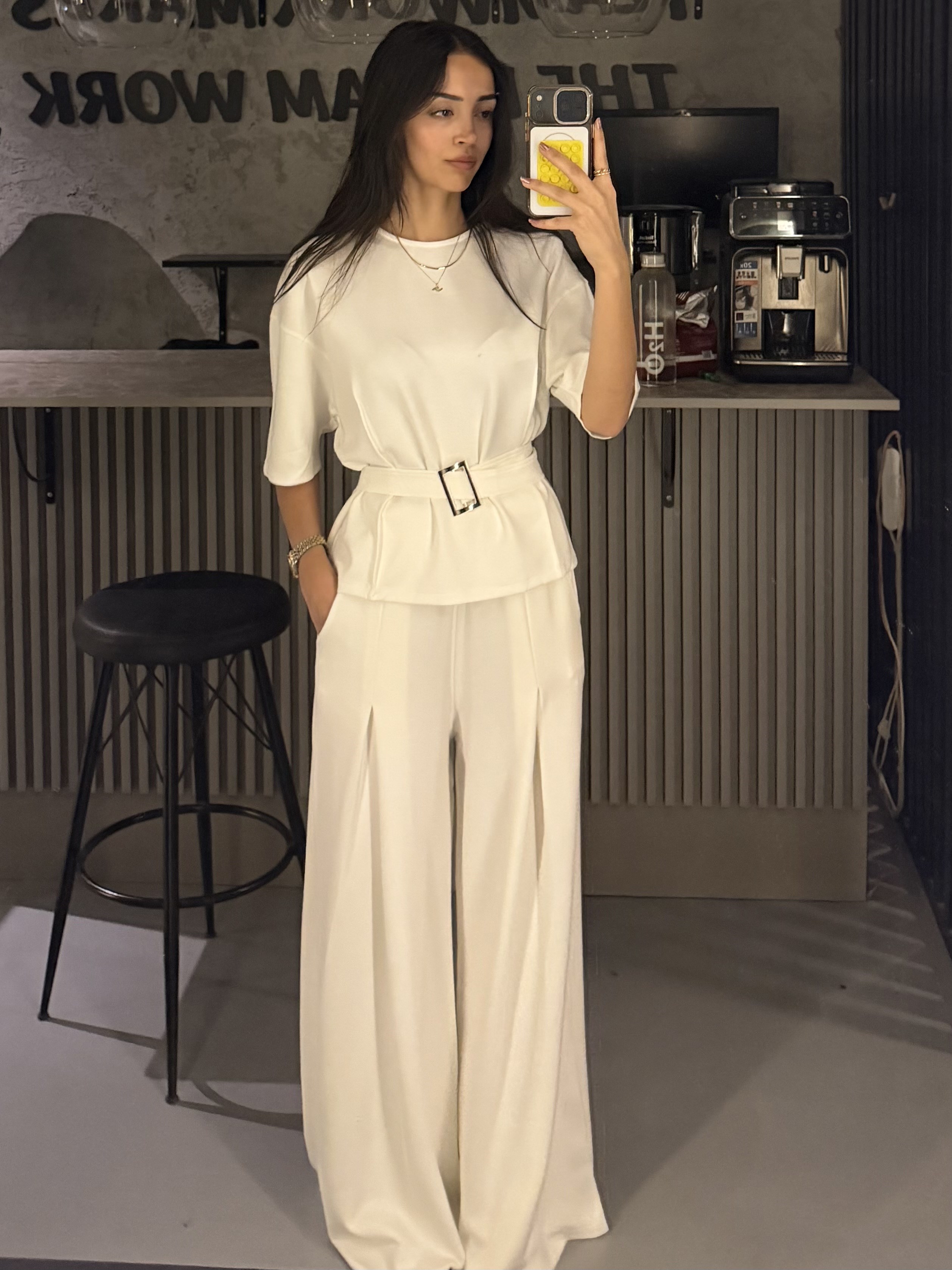 BEYAZ MODAL KUMAŞ KEMERLİ TAKIM