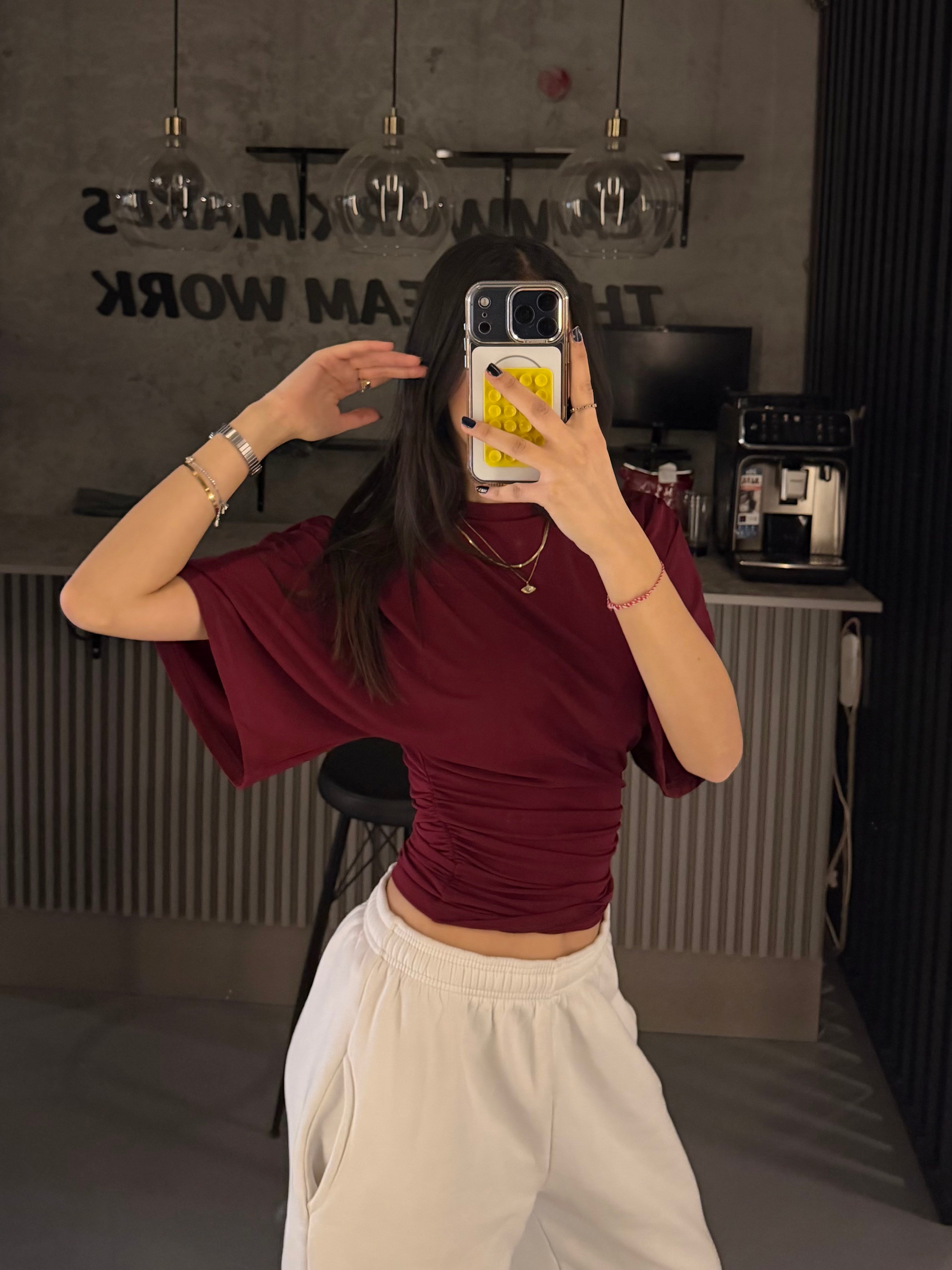 BORDO SANDY KUMAŞ BEL KORSELİ KISA KOL BLUZ