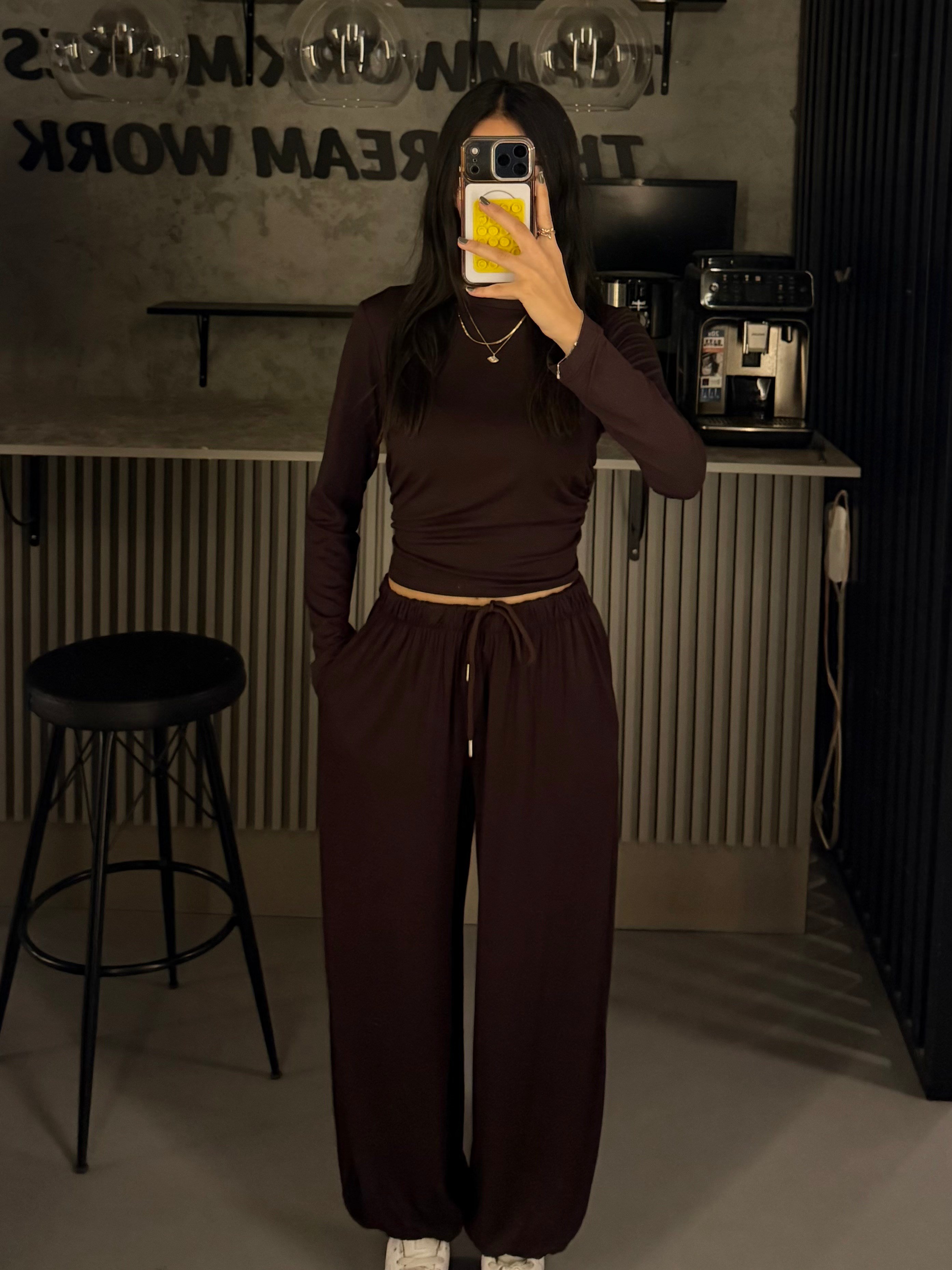 KAHVE PENYE BÜZGÜLÜ BLUZ PANTOLON TAKIM