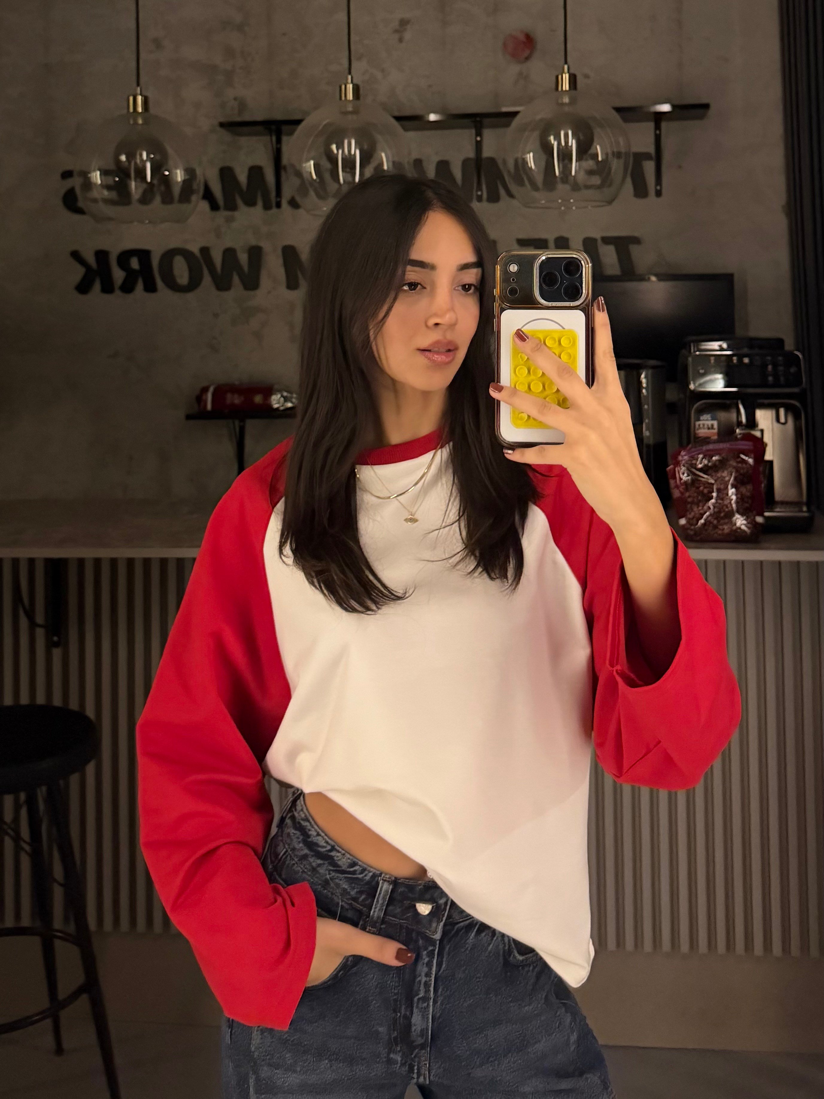 KIRMIZI REKLAM KOL SWEATER