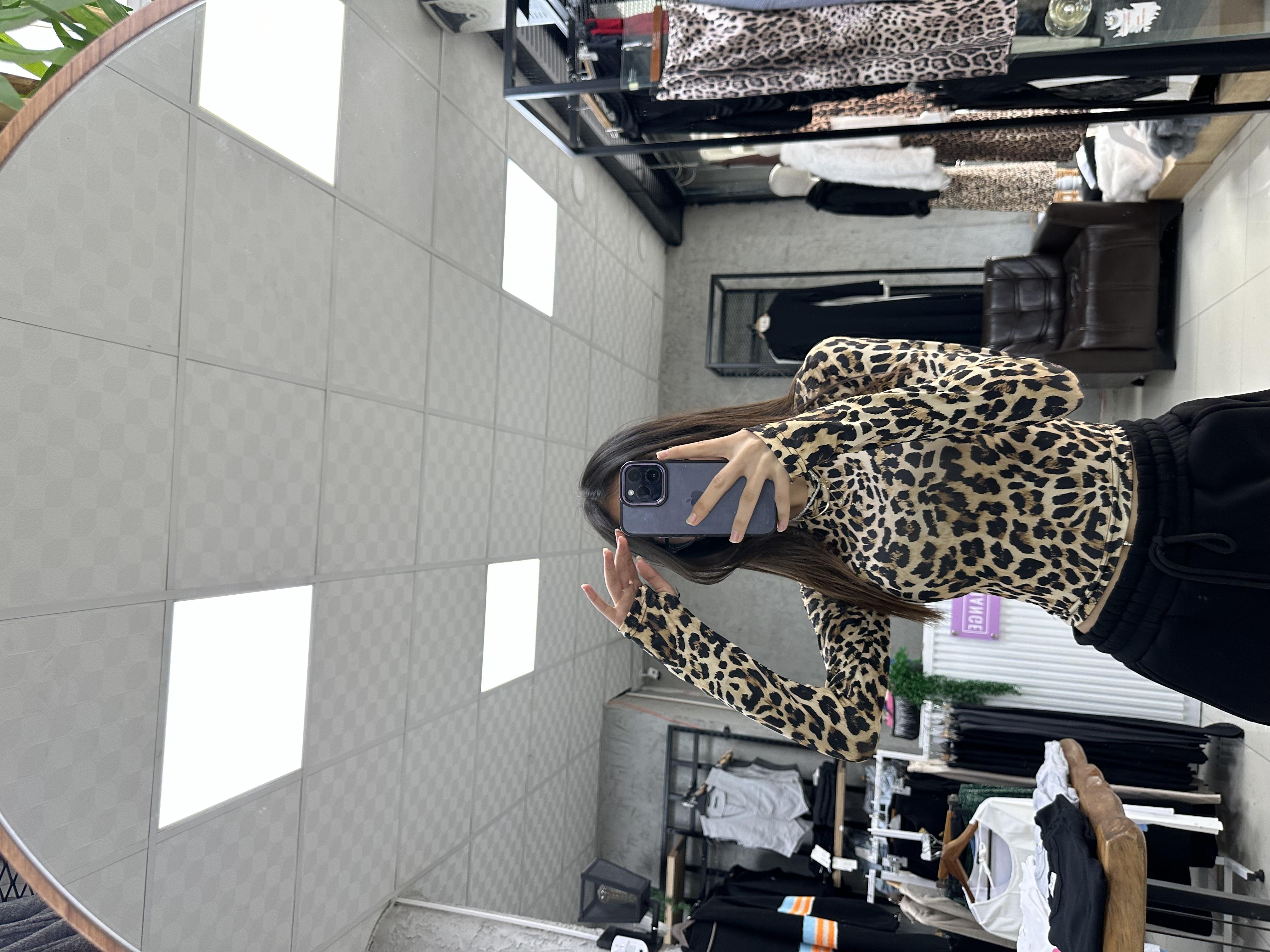 LEOPAR BİSİKLET YAKA PARMAK GEÇİRMELİ BODY