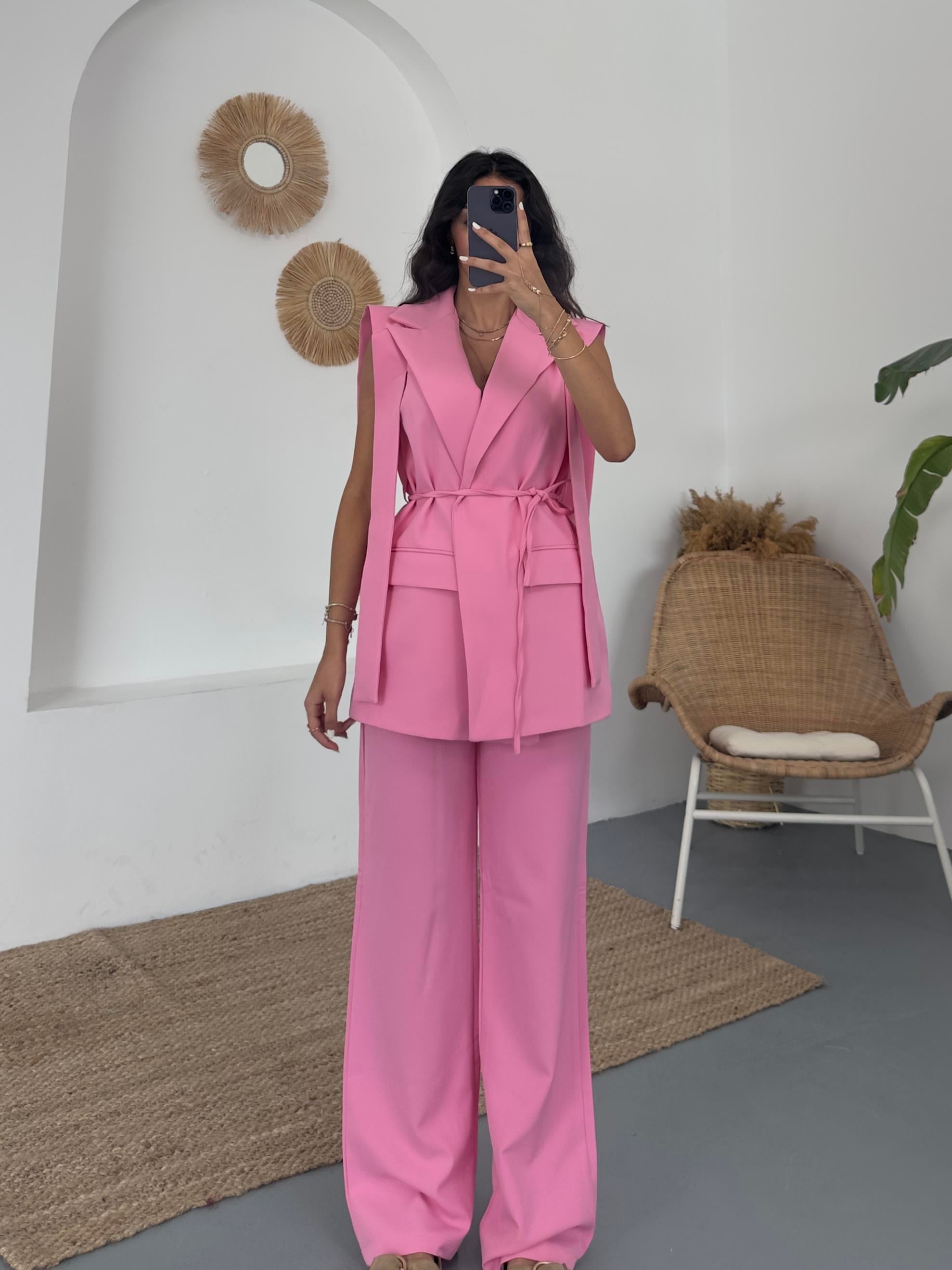 PEMBE BAĞCIKLI TASARIM CEKET TAKIM