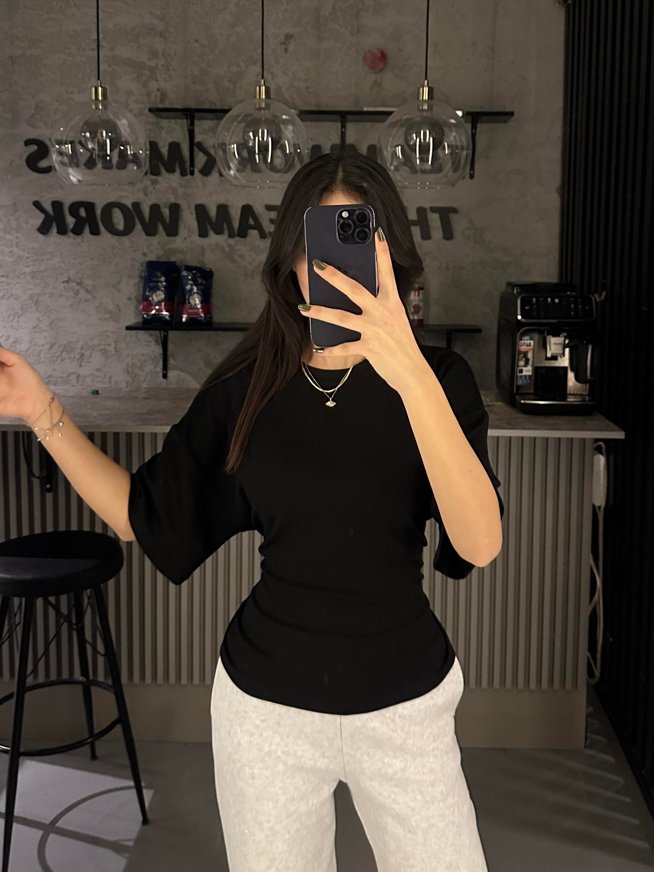 SİYAH BEL BAĞLAMALI KISA KOLLU BLUZ