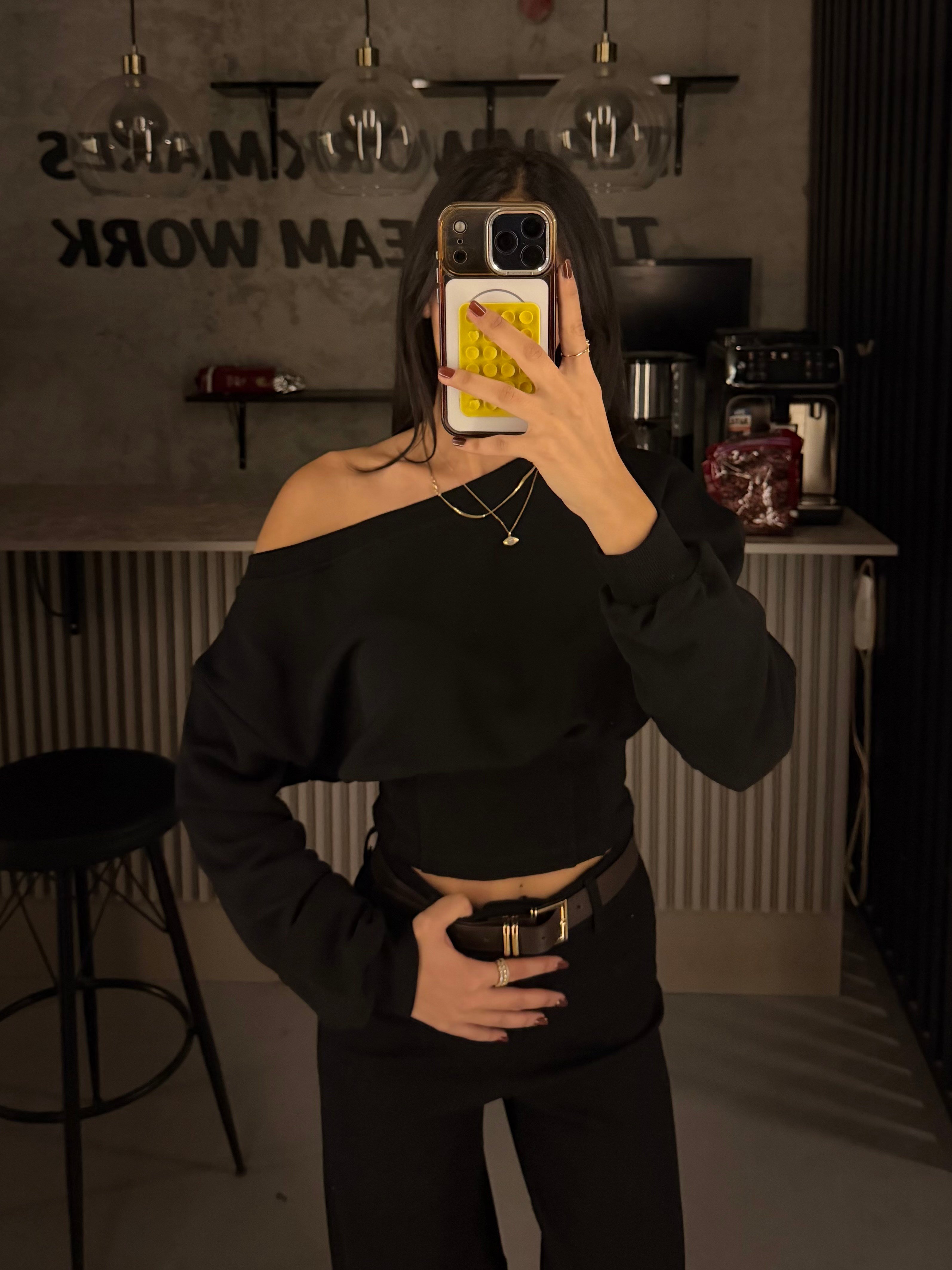 SİYAH DÜŞÜK OMUZ KORSE SWEAT
