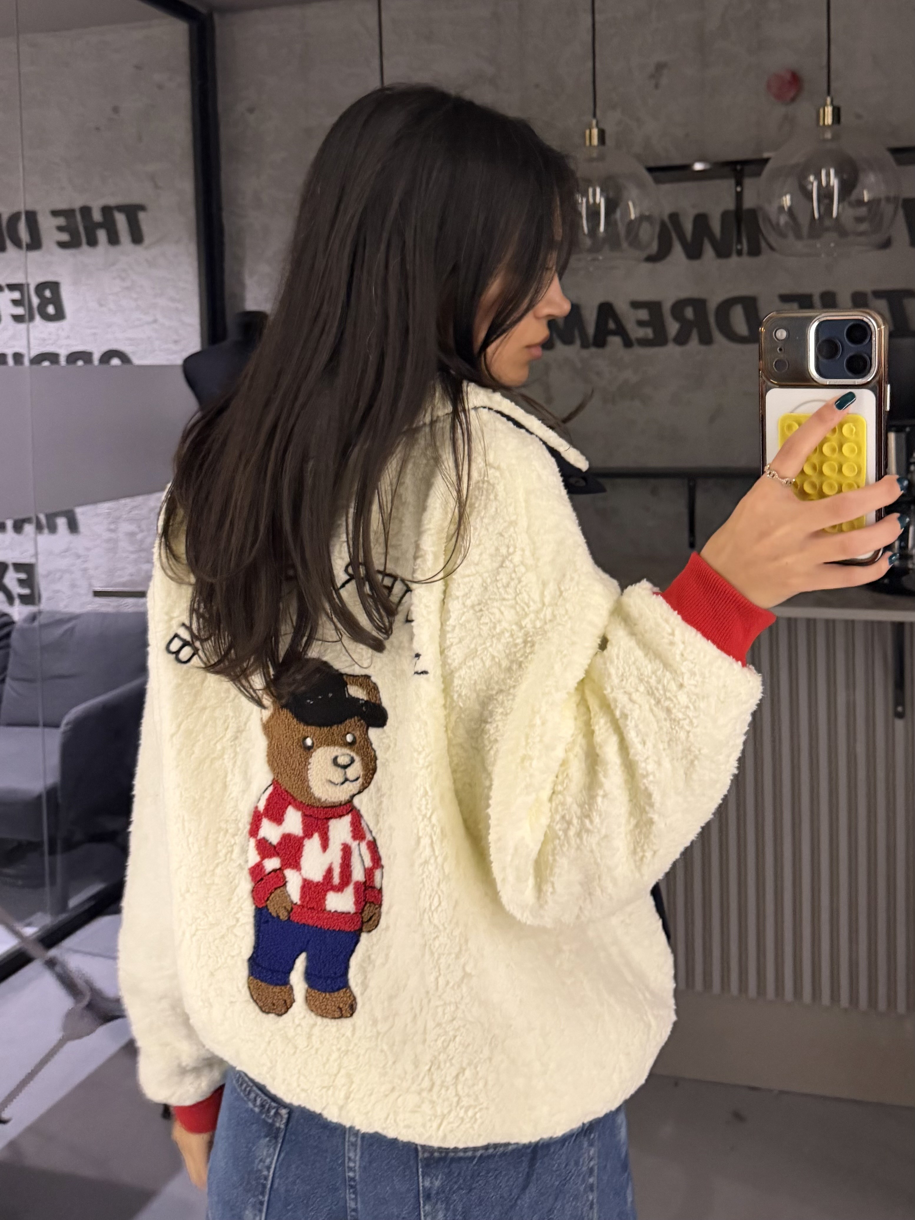 AYICIK NAKIŞLI PELUŞ SWEATSHİRT