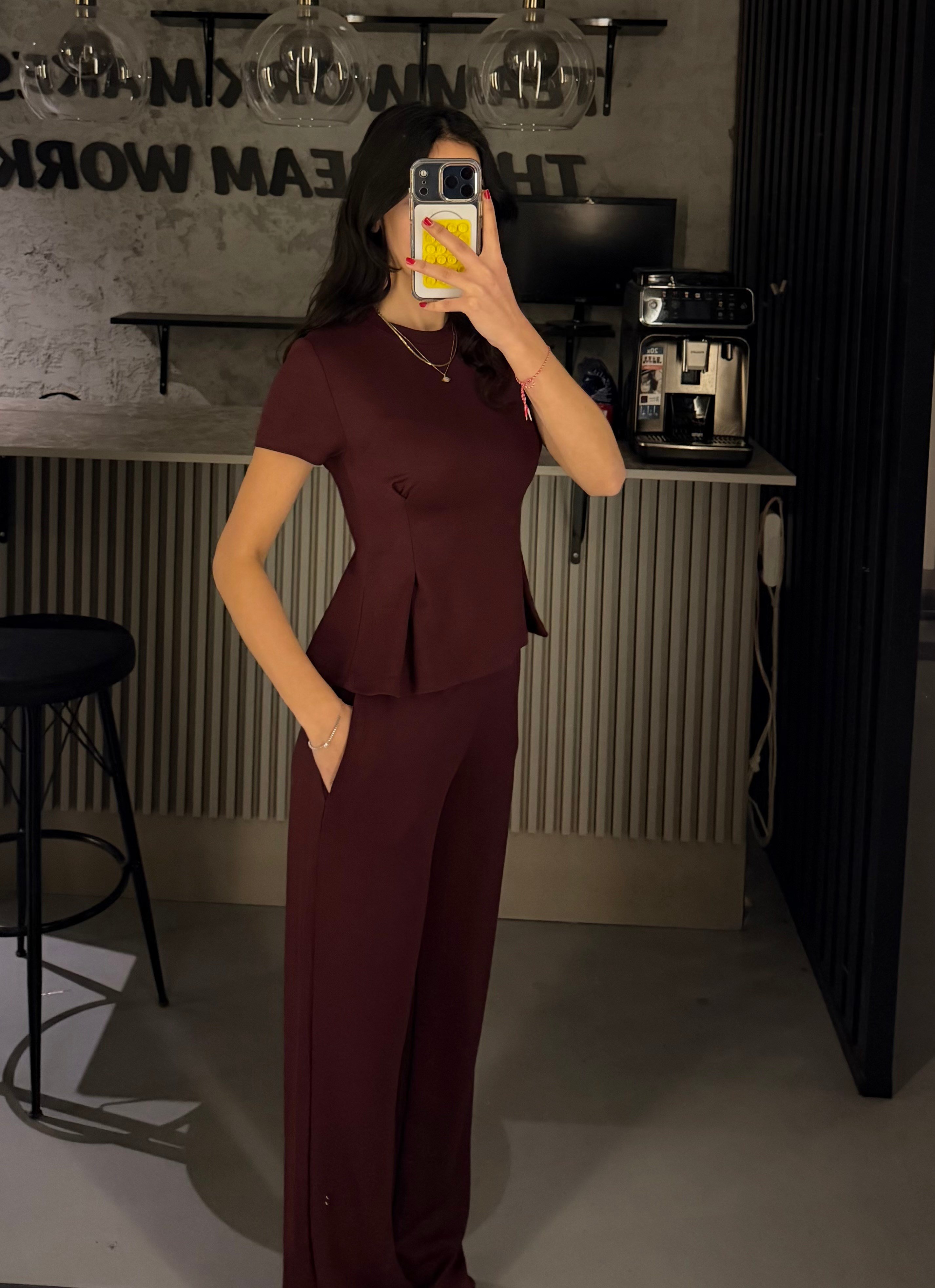 BEL DETAYLI BORDO MODAL TAKIM