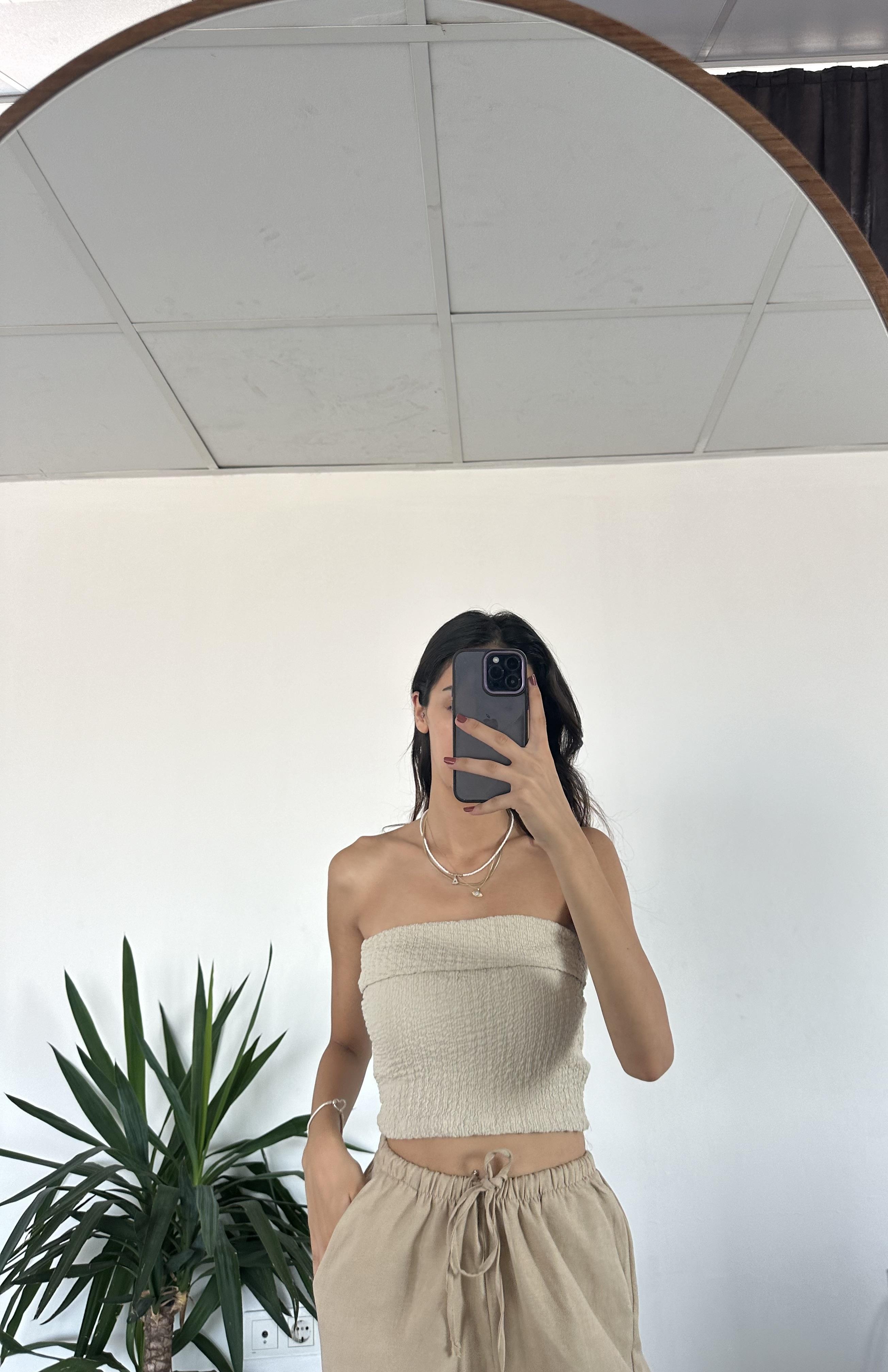 BERSHKA KREM STRAPLEZ CROP