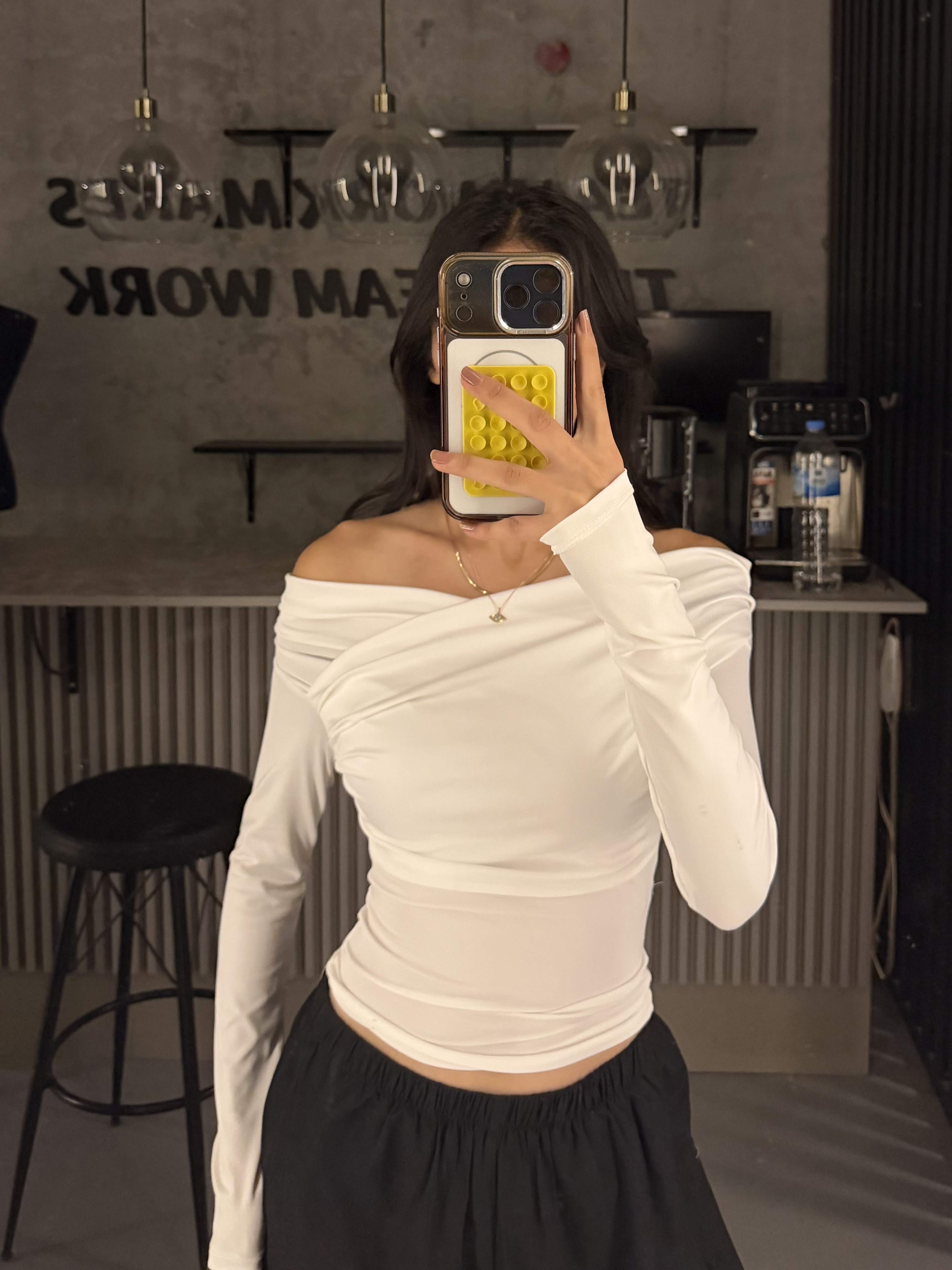BEYAZ MADONNA YAKA  BODY