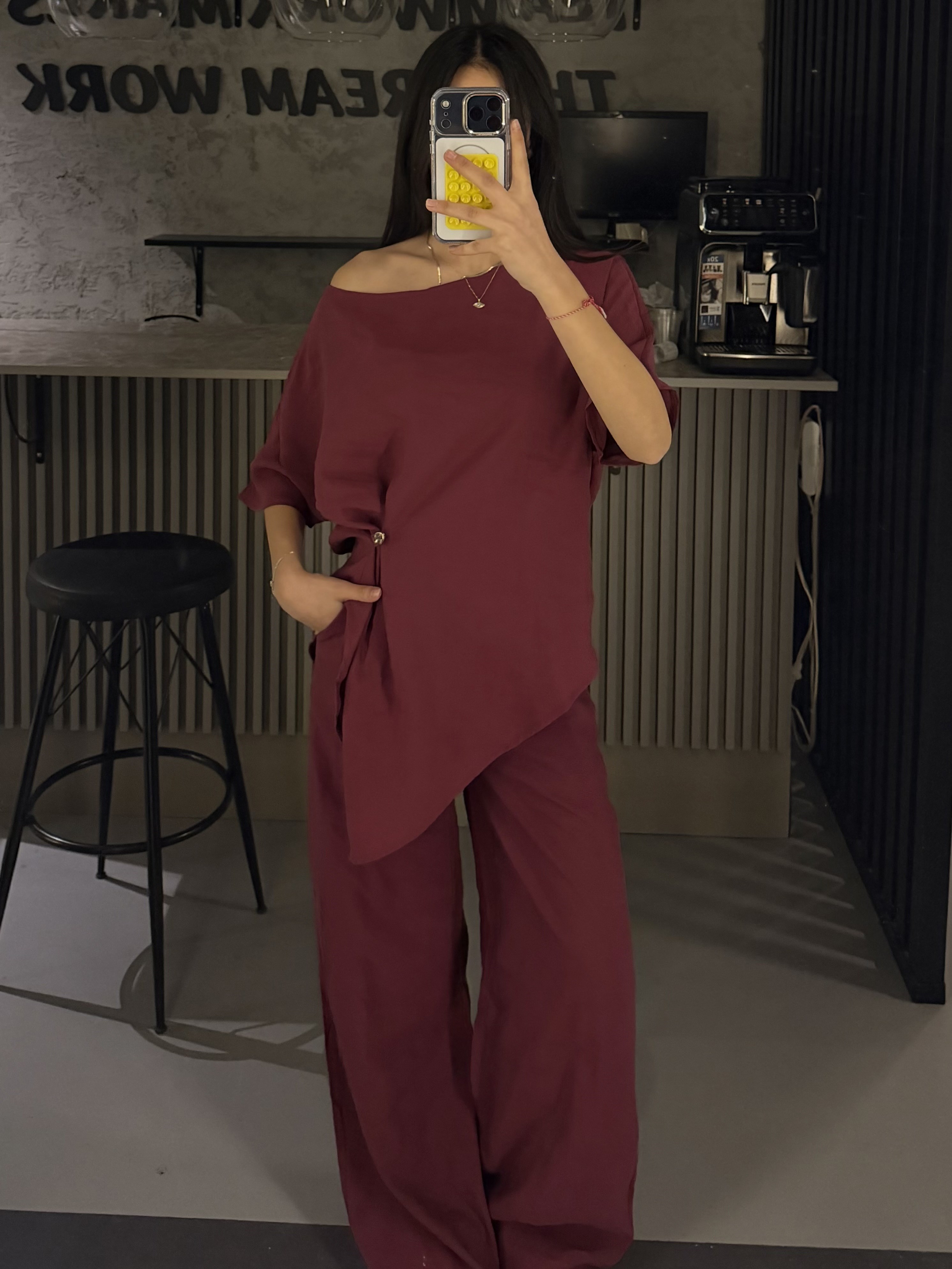BORDO DÜŞÜK OMUZ GOLD DETAY TENSEL TAKIM