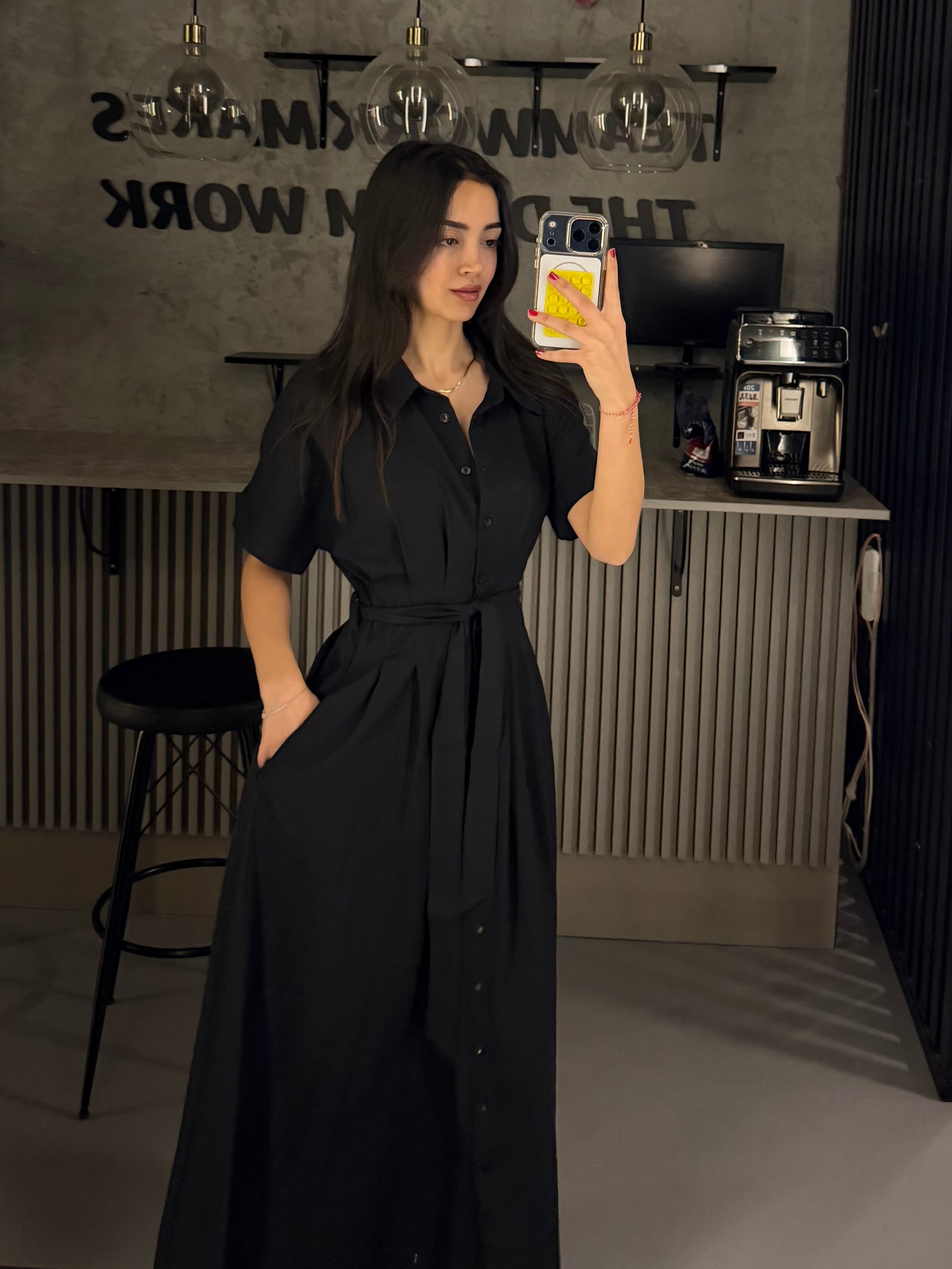DÜĞMELİ BEL DETAY MAXİ BOY ELBİSE 