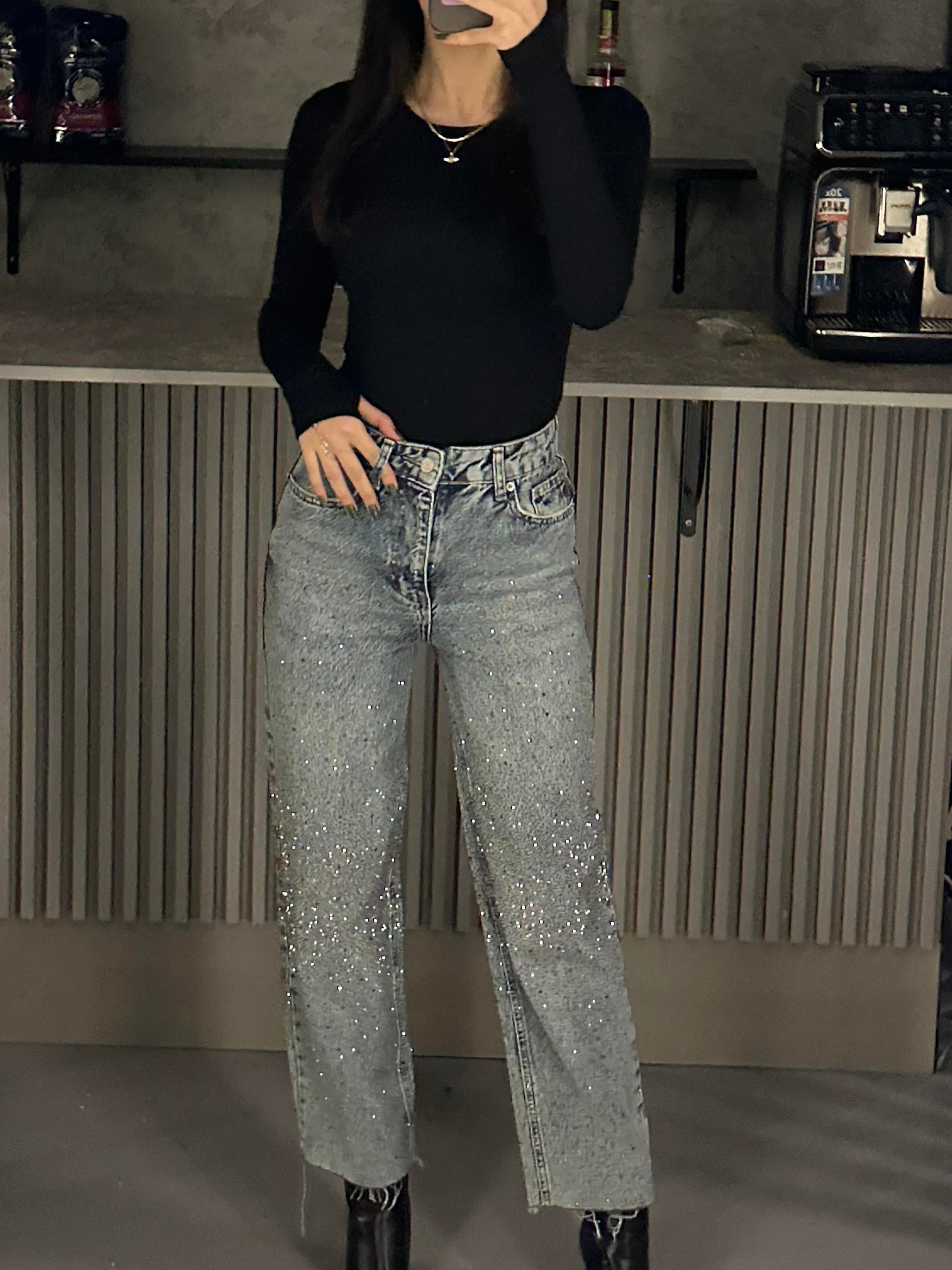 FULL TAŞLI DİZ YOĞUNLUKLU HAVUÇ KESİM JEAN