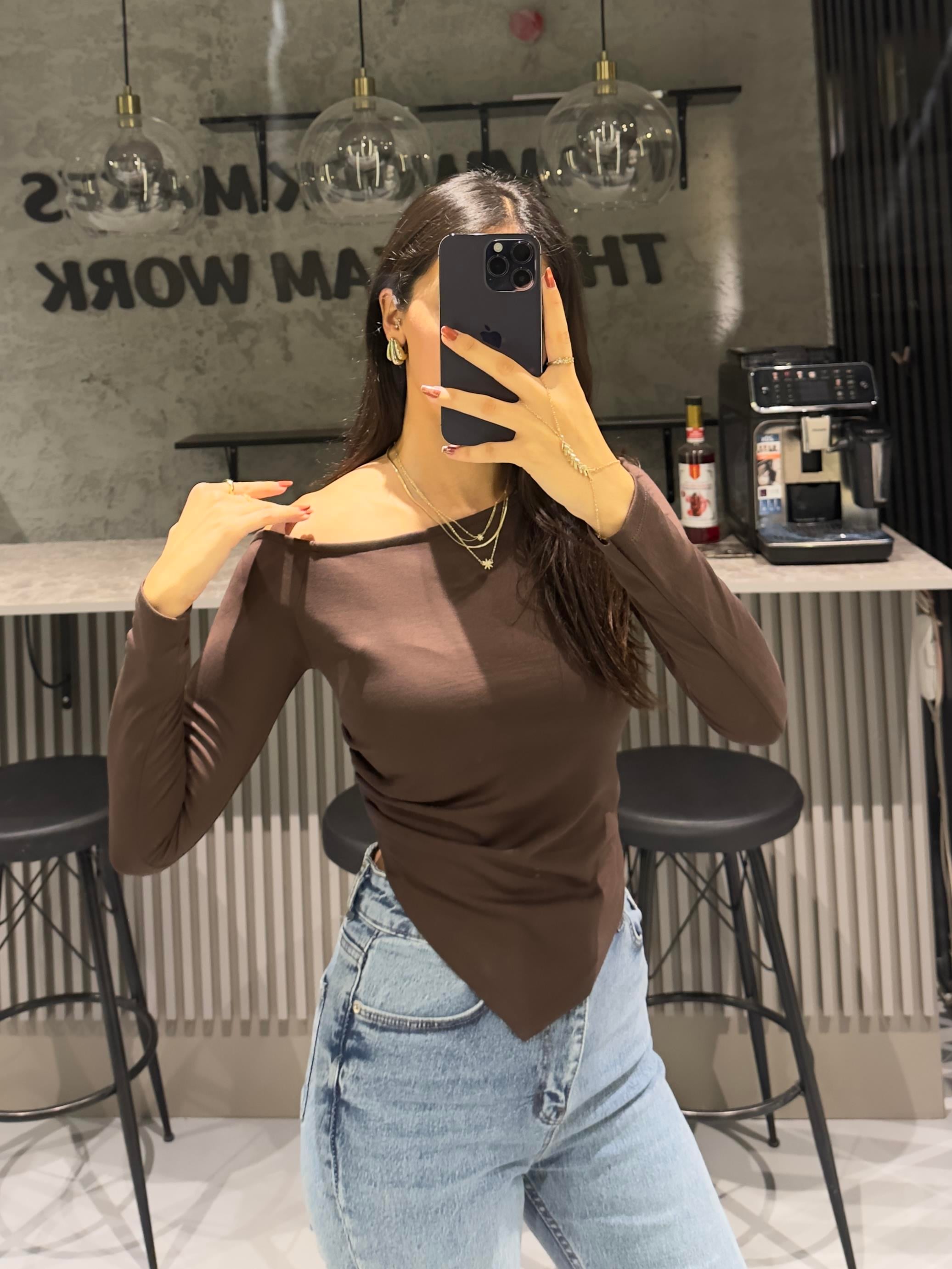 KAHVE ASİMETRİK UZUN KOLLU BODY