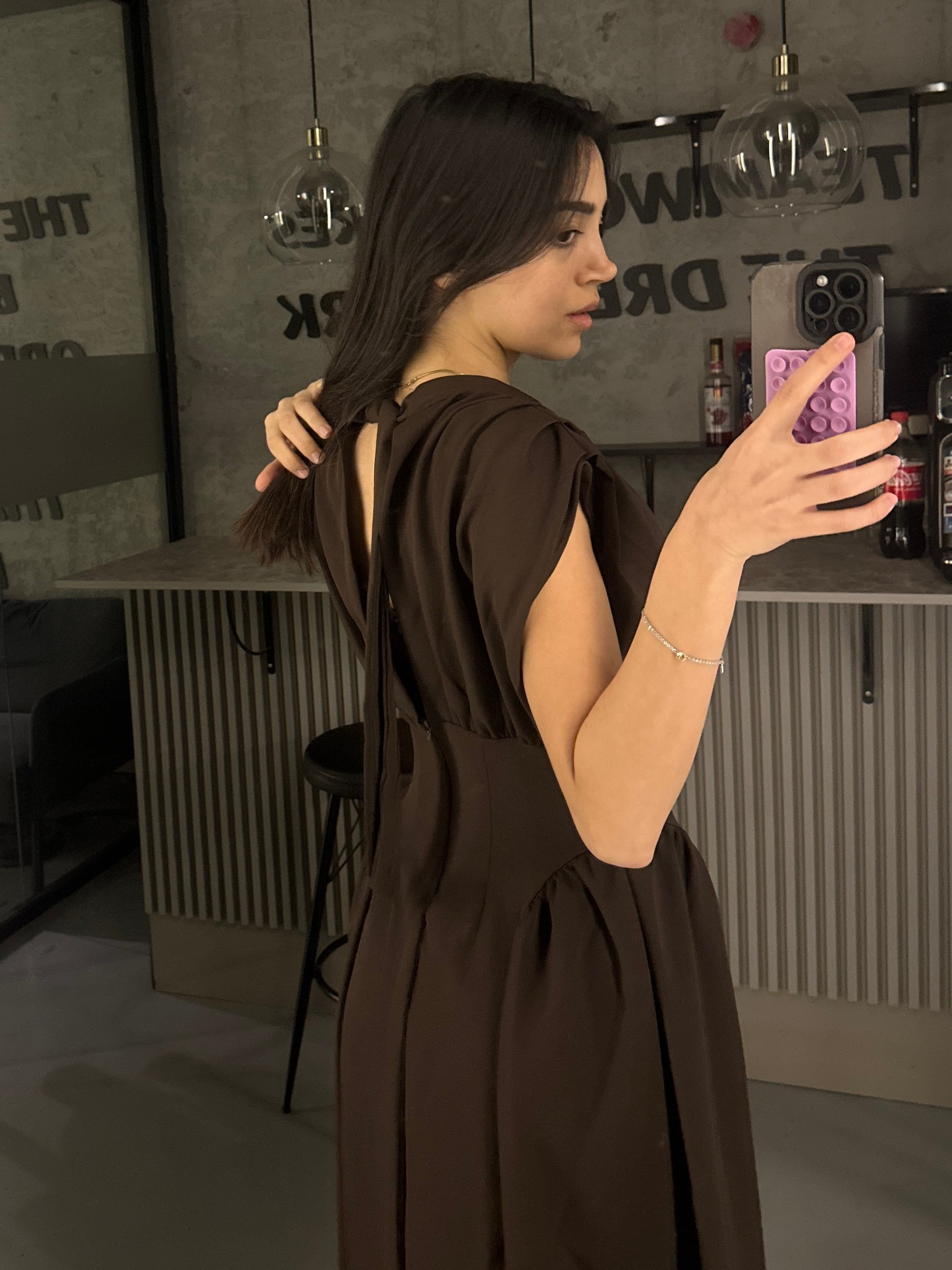 KAHVE BEL DETAY ELBİSE