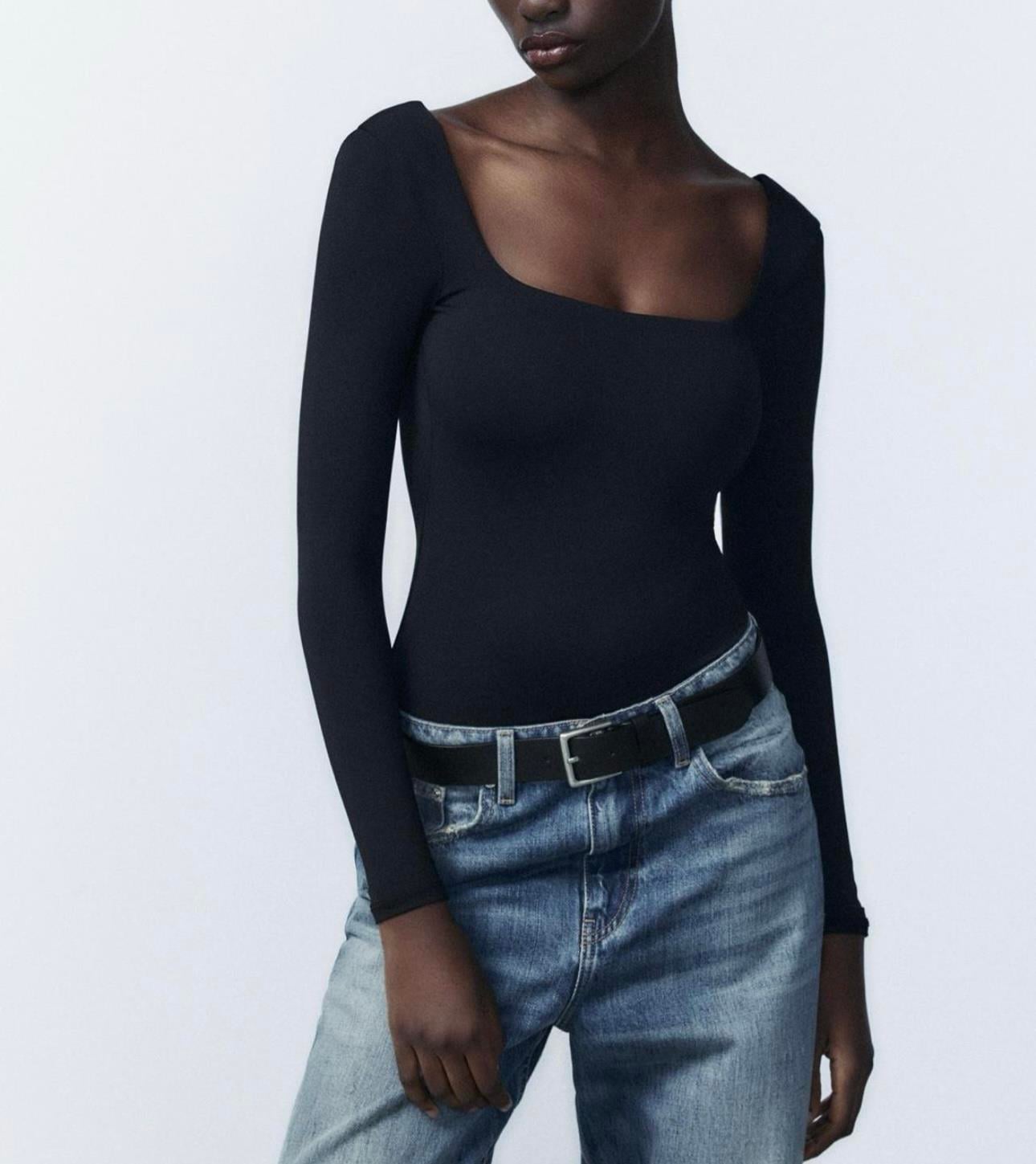 KARE YAKA SİYAH BODYSUIT