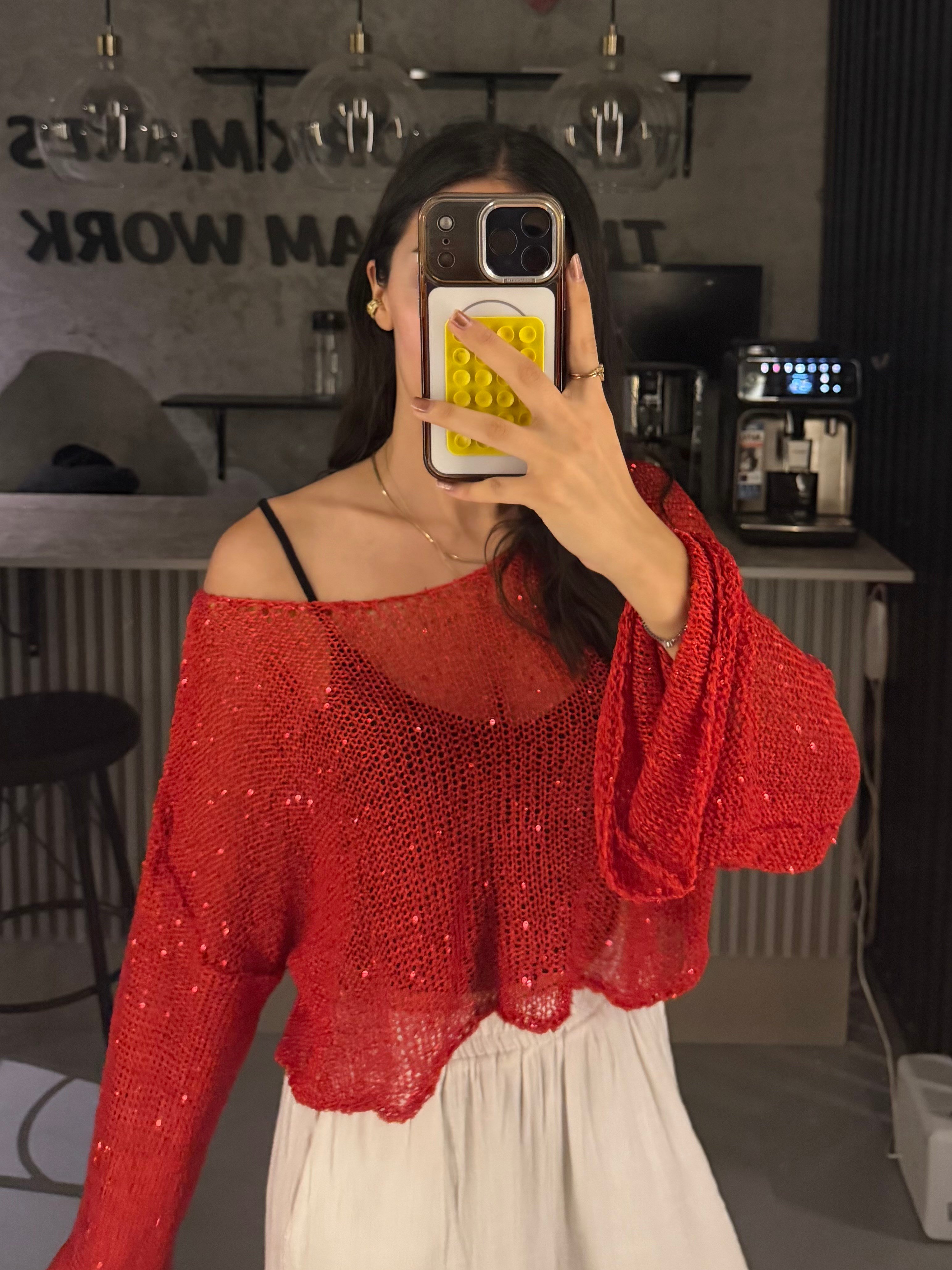 KIRMIZI PULLU CROP TOP
