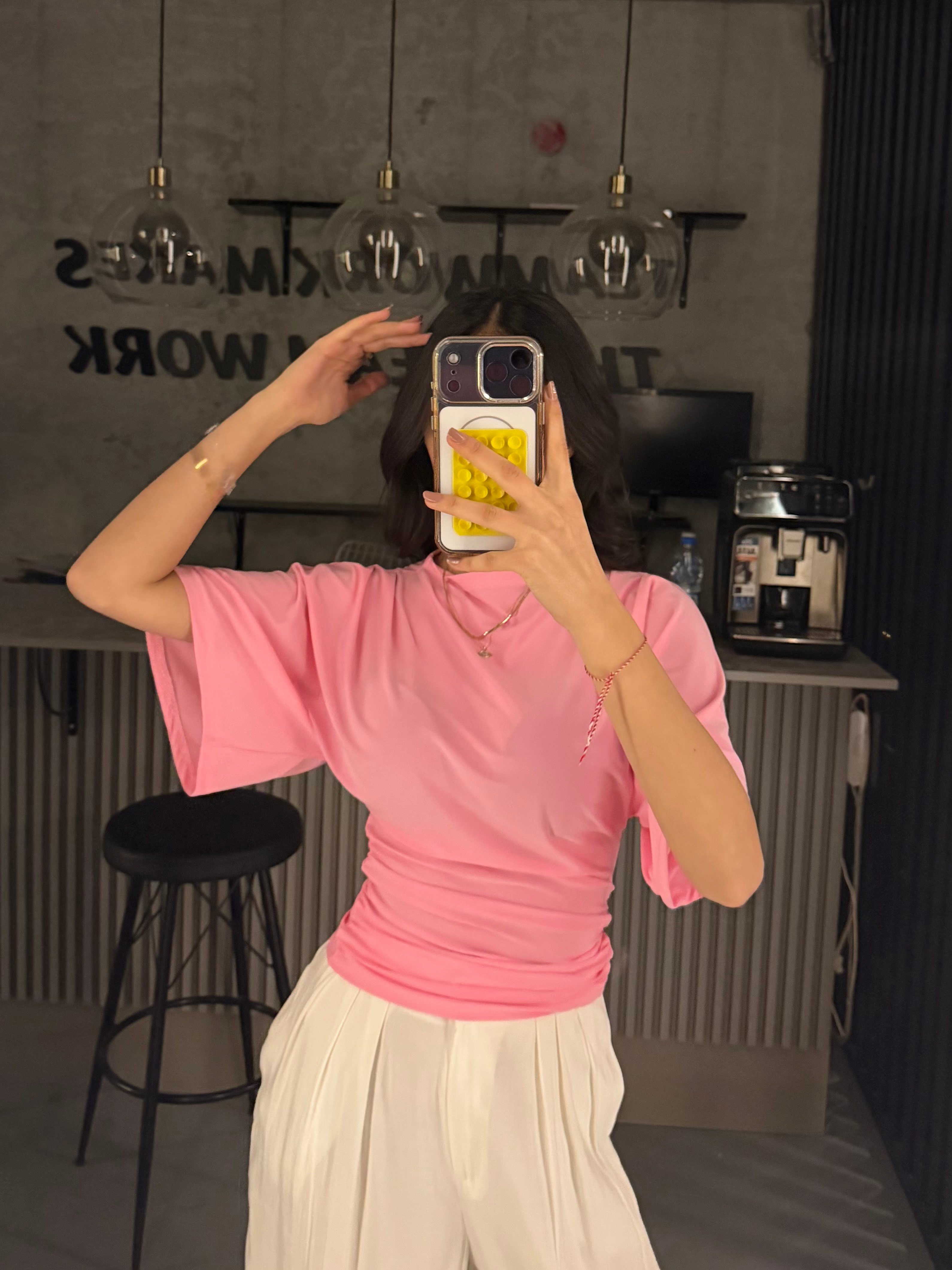 PEMBE SANDY KUMAŞ BEL KORSELİ KISA KOL BLUZ