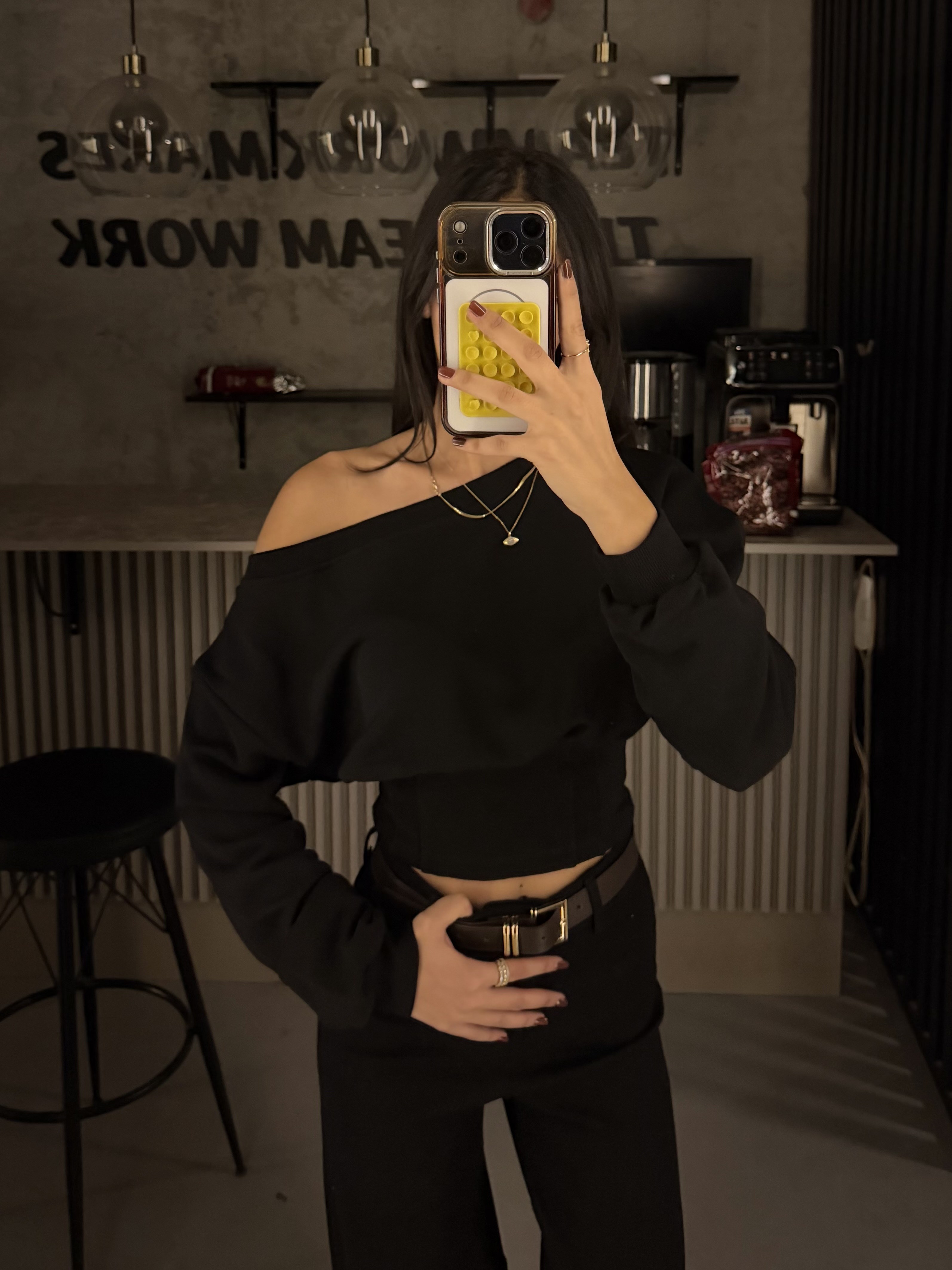 SİYAH DÜŞÜK OMUZ KORSE SWEAT