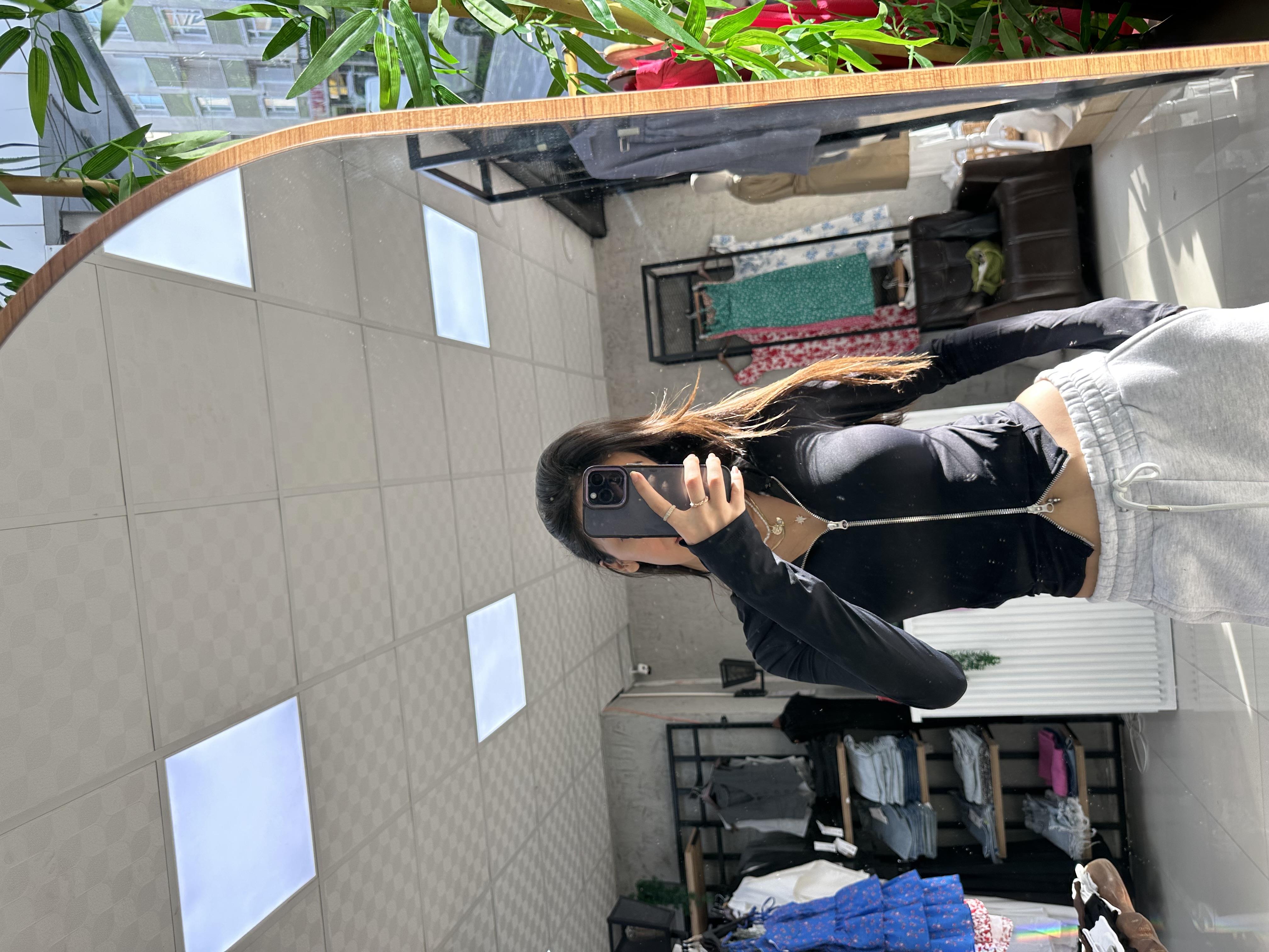 SİYAH SOFTFIT KAPUŞONLU BODY