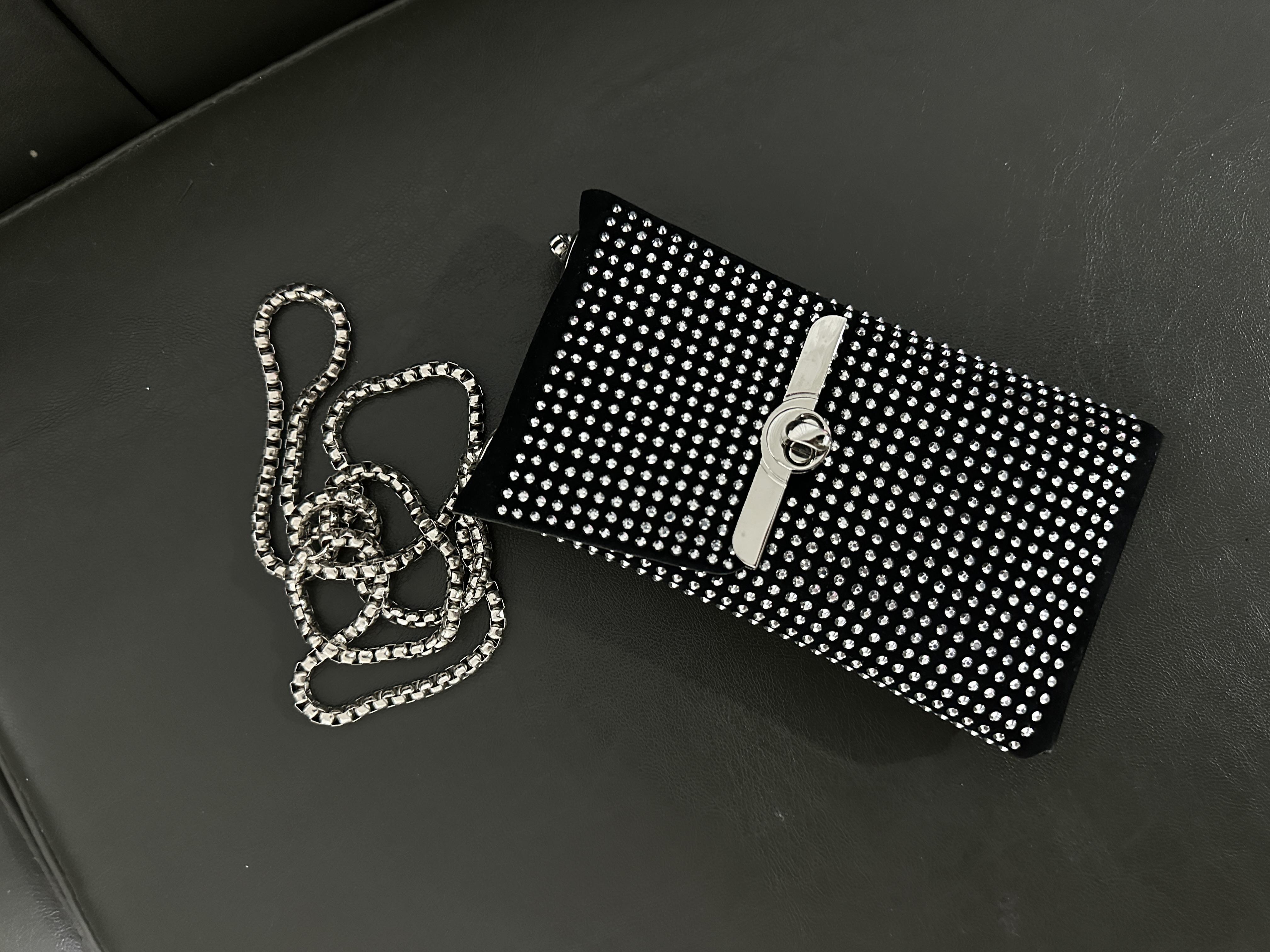 TAŞLI TELEFON ÇANTASI