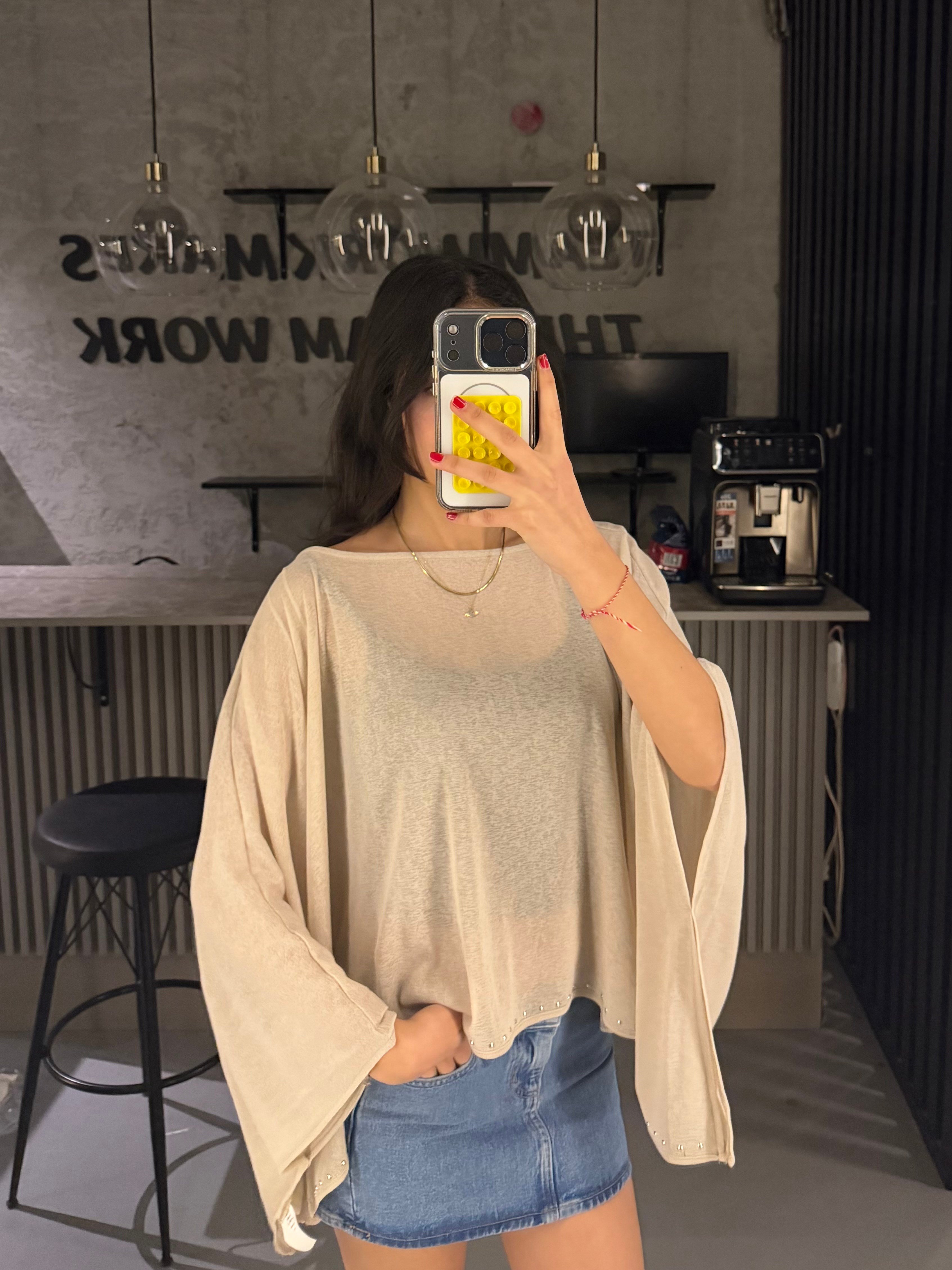 TAŞLI TRANSPARAN KREM BLUZ