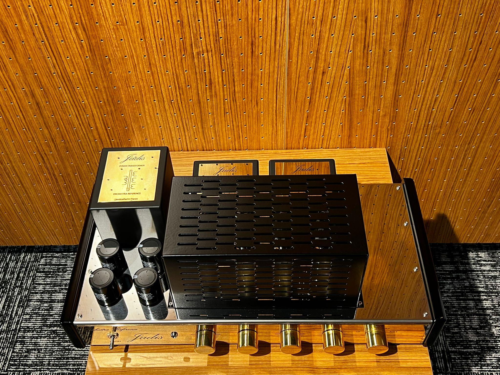 Jadis Orchestra Reference Lambalı Entegre Amplifikatör