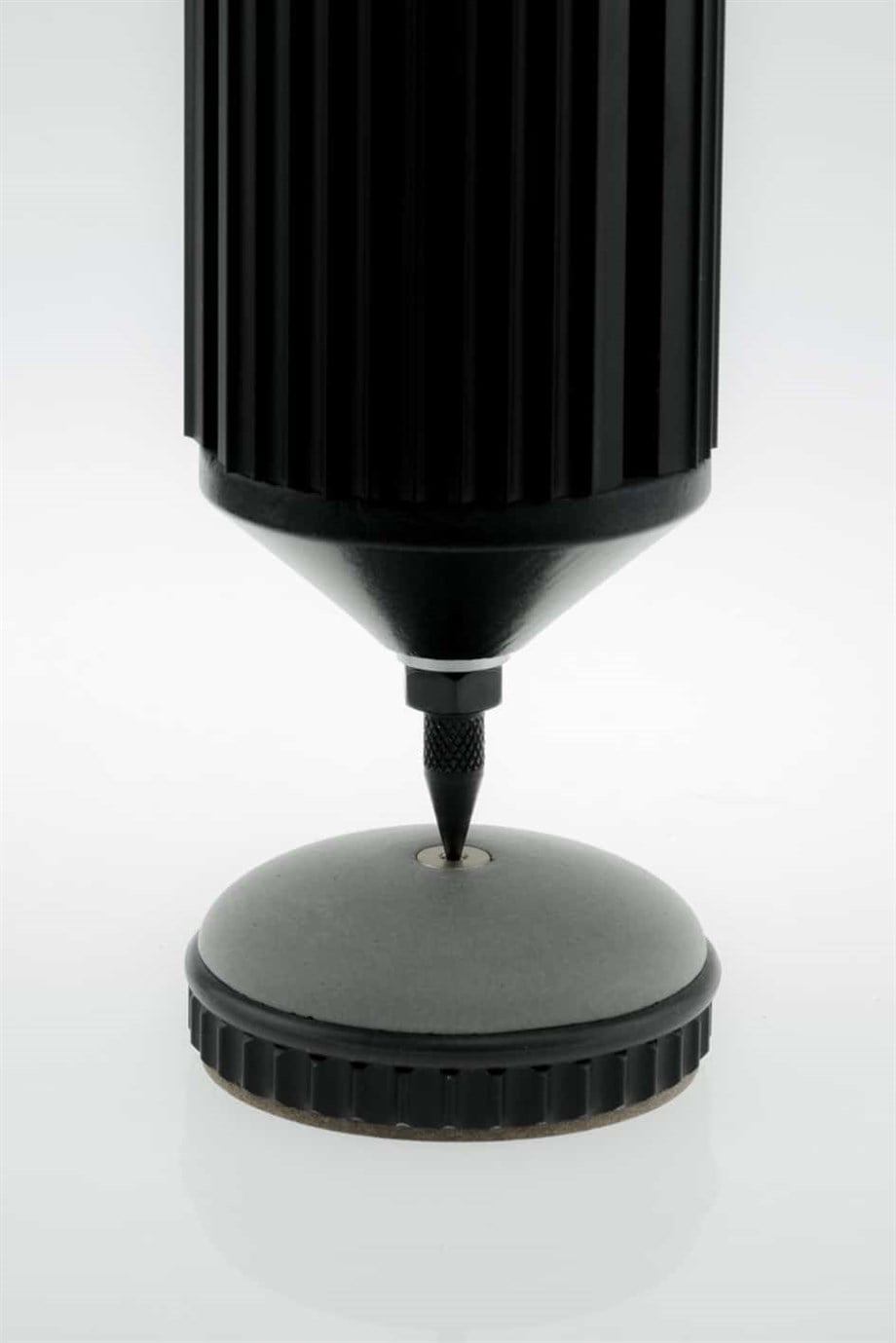 SOLIDTECH FEET OF CONCRETE Zemin Koruyucu 