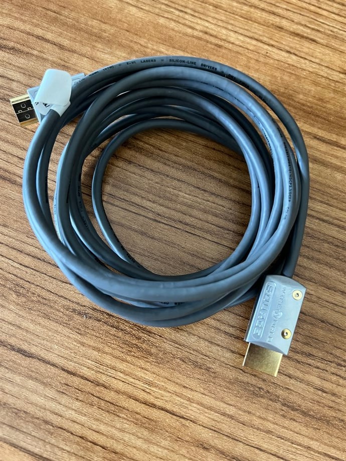 WIREWORLD STELLAR FIBER OPTIK 8K HDMI Kablo 3MT