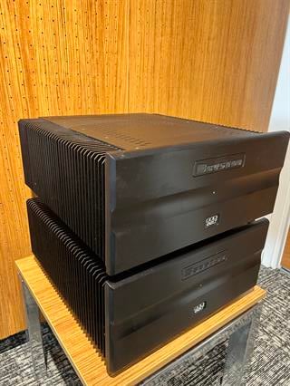 Bryston 28 BSST 2 Power Amp