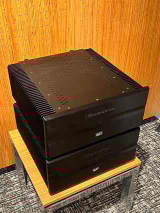 Bryston 28 BSST 2 Power Amp