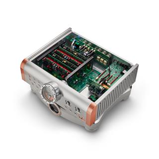 DAN DAGOSTINO Momentum C2 Pre Amplifikatör